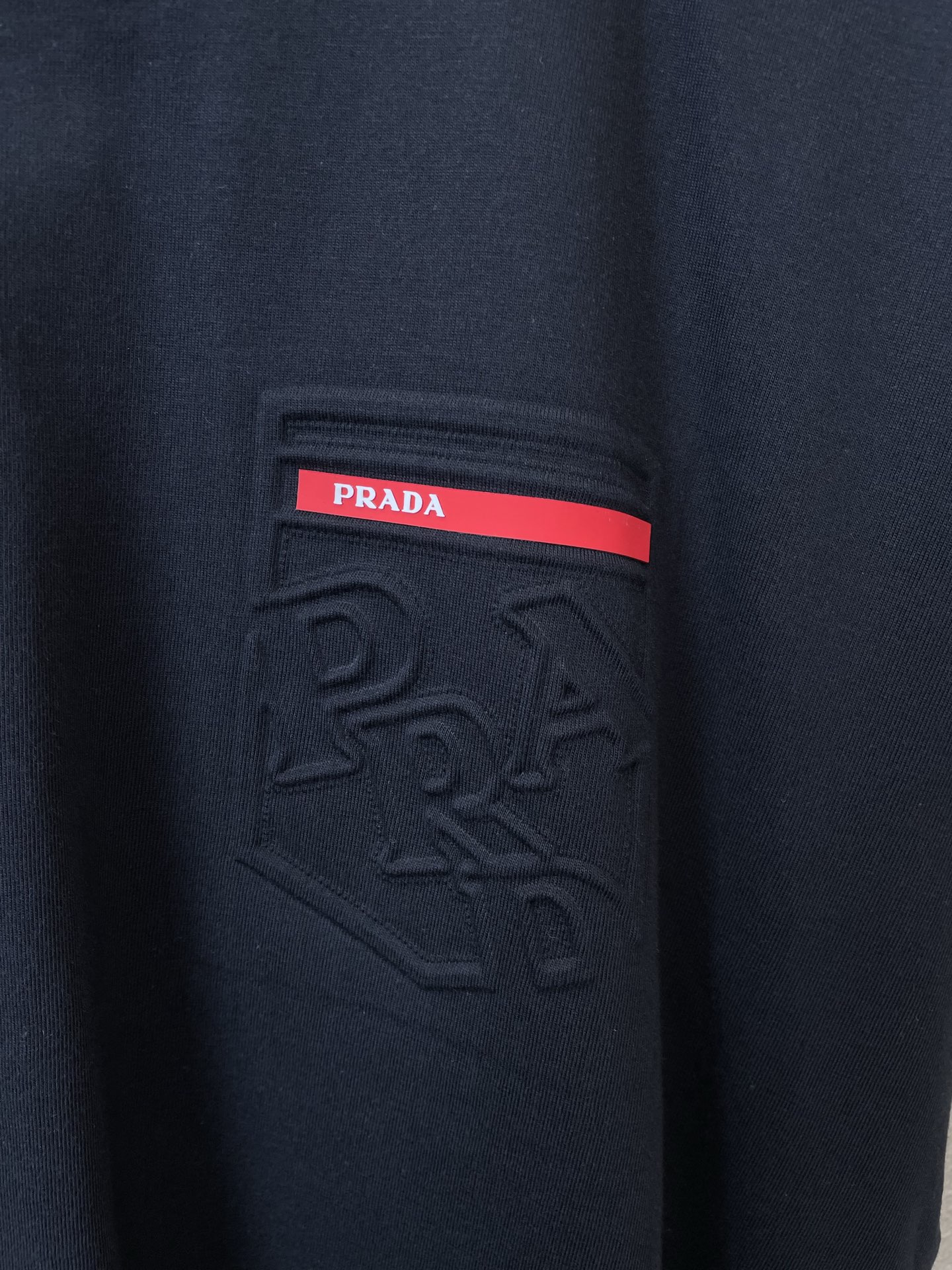 。Prada普拉达💥砸锅卖铁都要上的新款新款原单男士休闲短袖 高端定制 高端版本 时尚百搭爆款⚠️⚠️✨