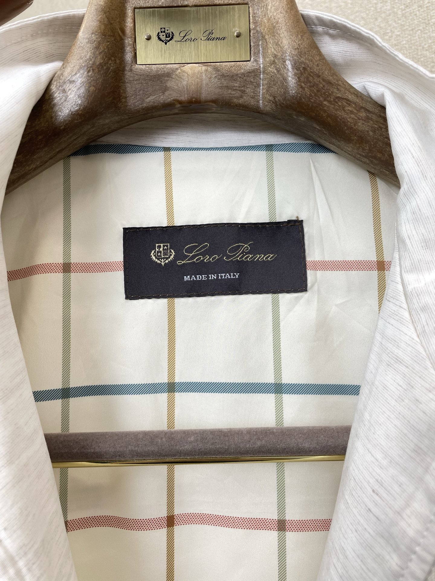 。Loro Piana-Loro Piana诺悠翩雅💥砸锅卖铁都要上的新款新款原单男士休闲立领夹克外套 