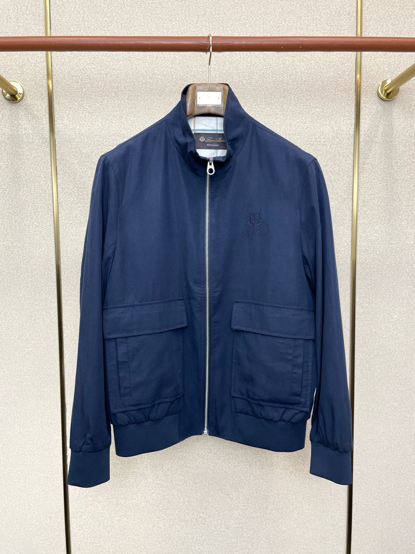 。Loro Piana-Loro Piana诺悠翩雅💥砸锅卖铁都要上的新款新款原单男士休闲立领夹克外套 