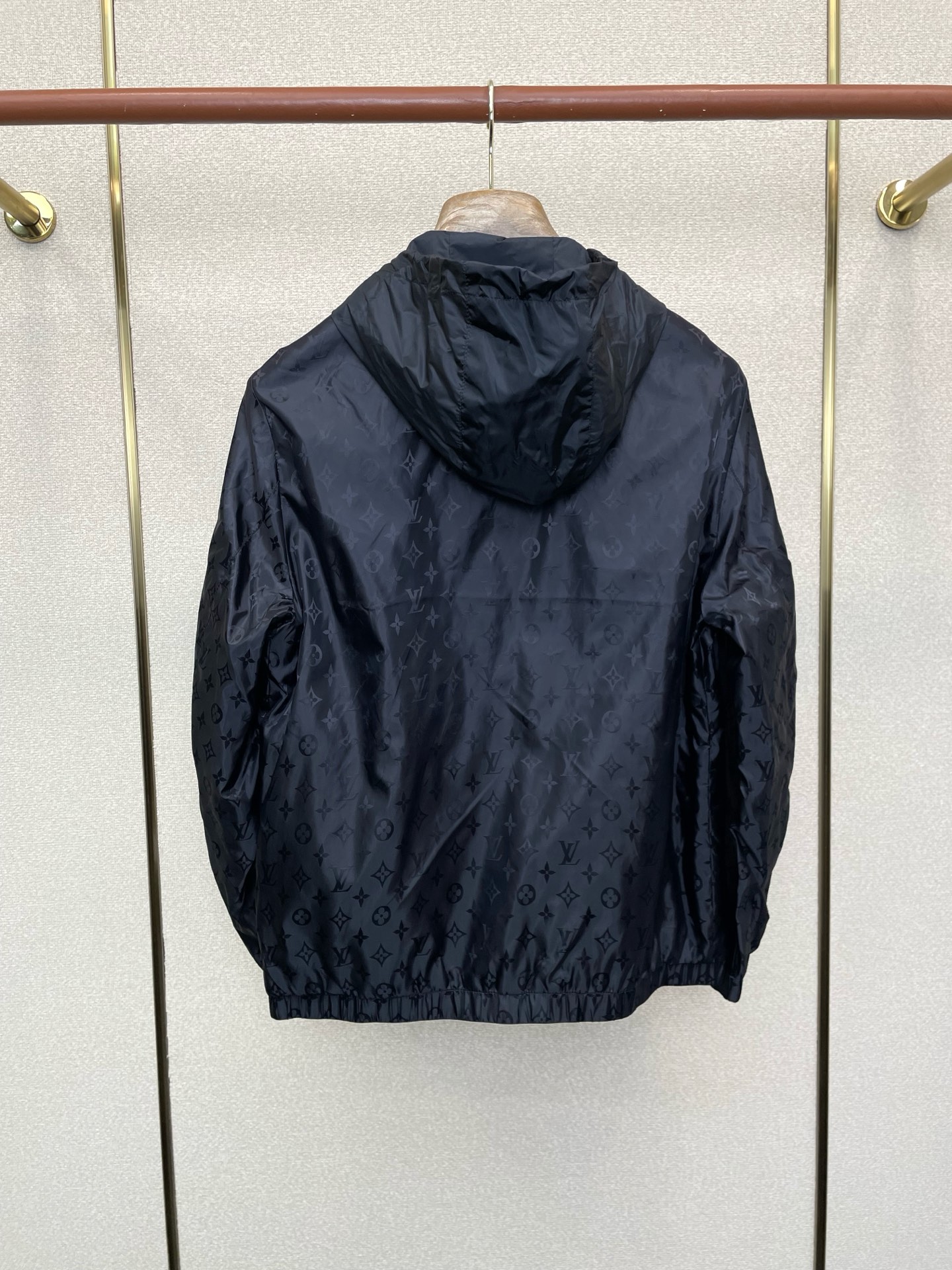。Louis Vuitton路易威登💥砸锅卖铁都要上的新款新款原单男士休闲连帽夹克外套 高端定制 高端版