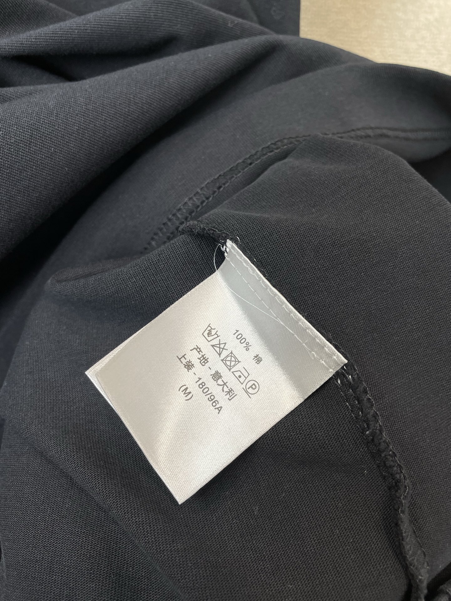。Dior迪奥💥砸锅卖铁都要上的新款新款原单男士休闲短袖 高端定制 高端版本 时尚百搭爆款⚠️⚠️✨✨进