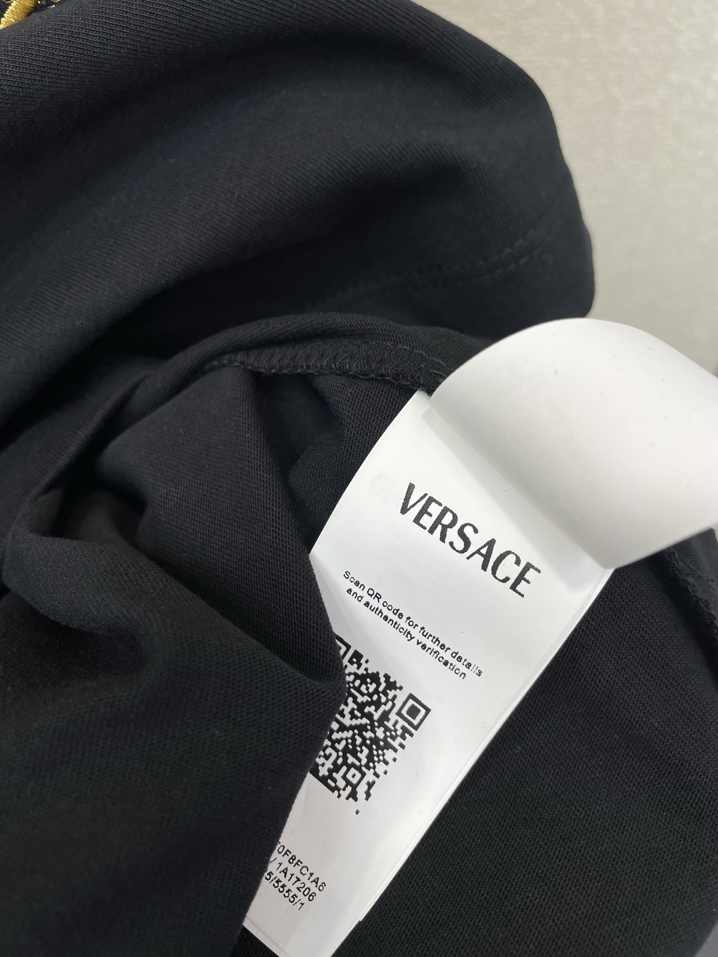 。Versace范思哲💥砸锅卖铁都要上的新款新款原单男士休闲短袖 高端定制 高版本 时尚百搭爆款⚠️⚠️