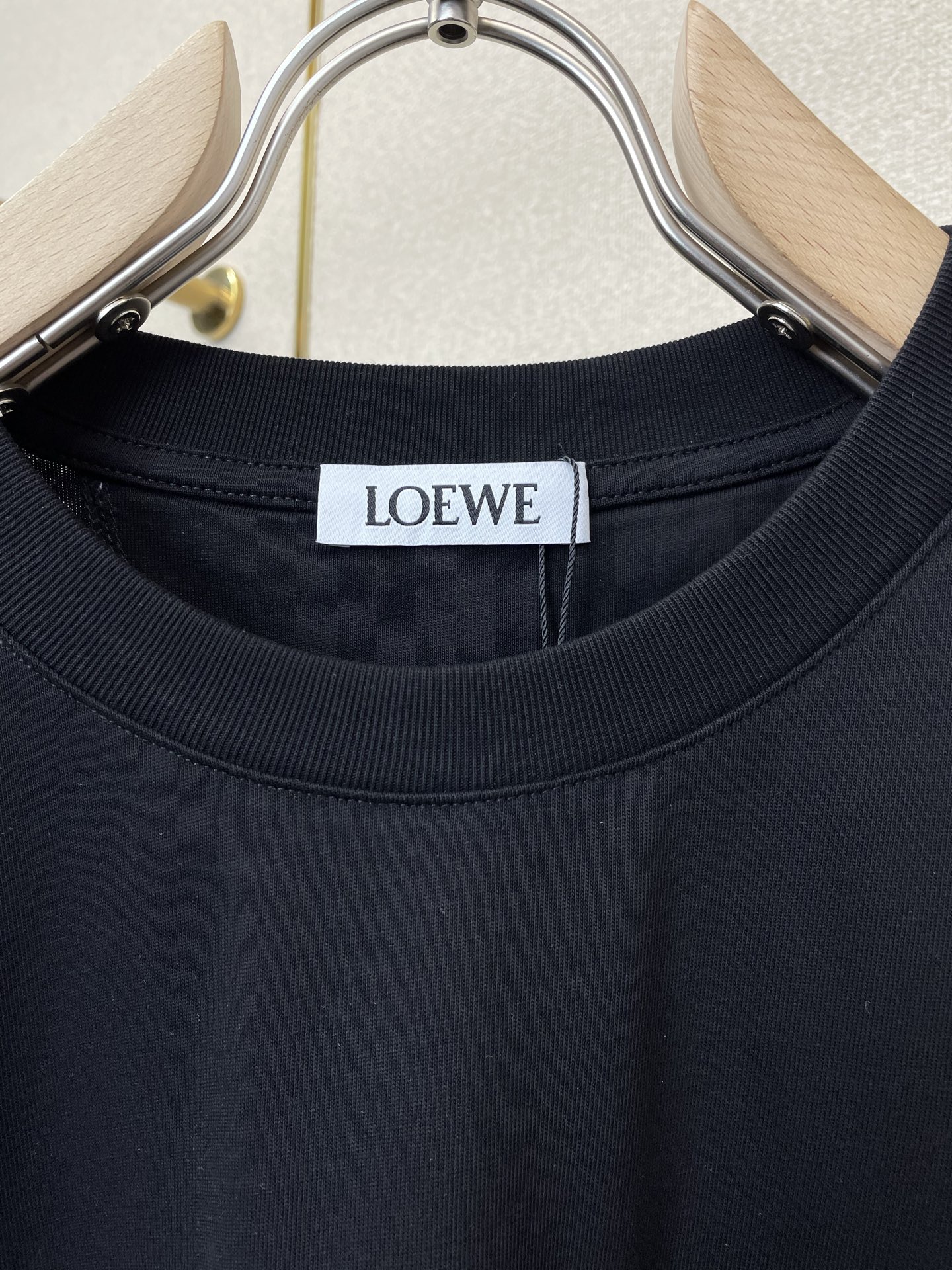 。LOEWE罗意威💥砸锅卖铁都要上的新款新款男士休闲短袖 高端定制 高端版本 时尚百搭爆款⚠️⚠️✨✨进