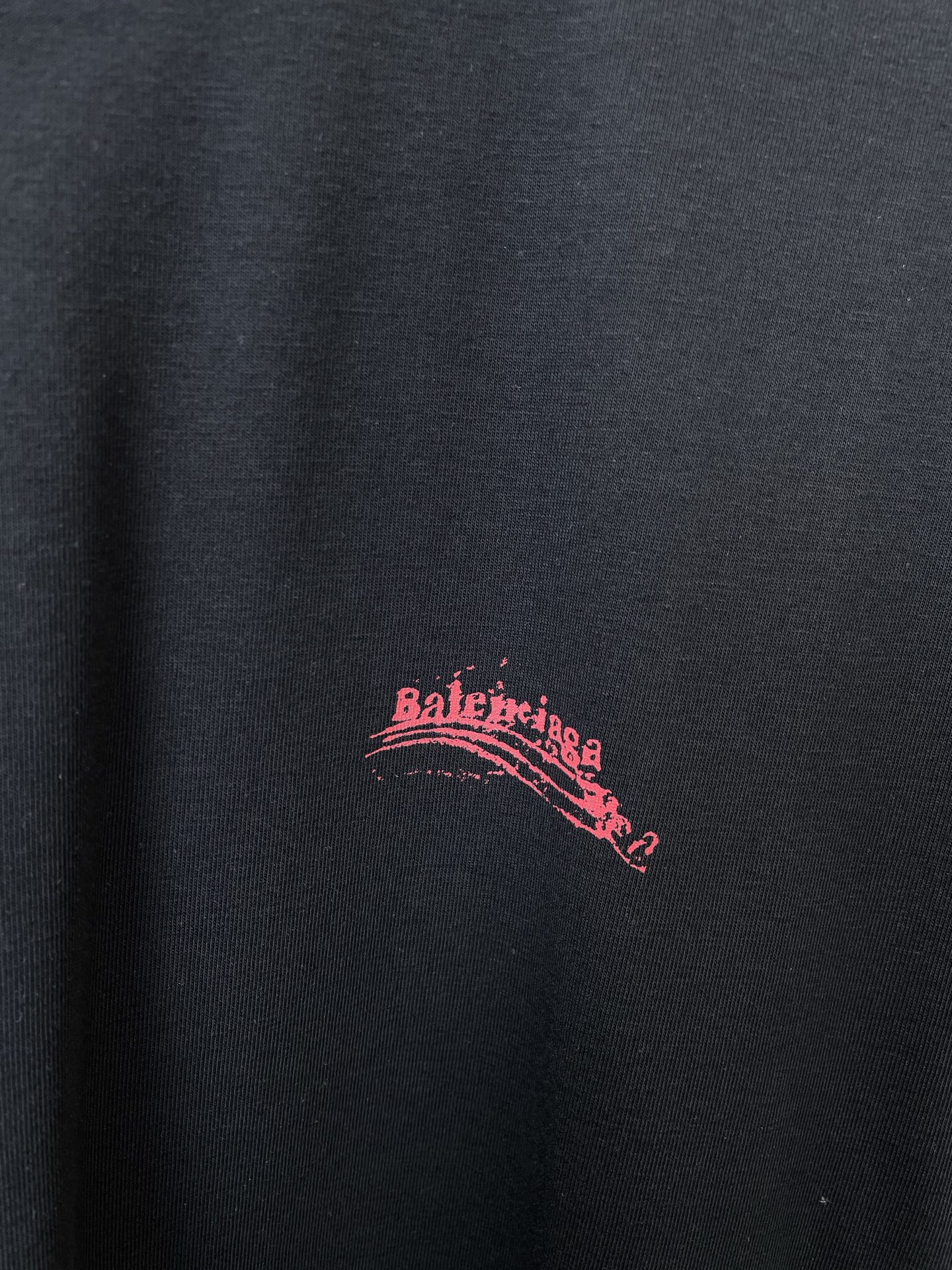 。Balenciaga巴黎世家💥砸锅卖铁都要上的新款新款男士休闲短袖 高端定制 高端版本 时尚百搭爆款⚠