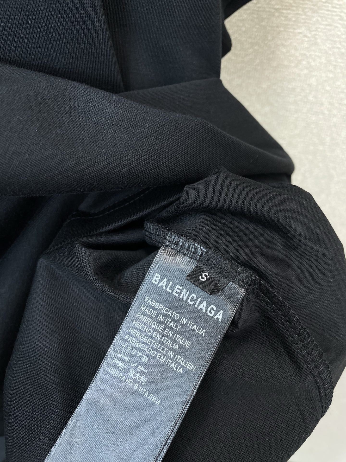 。Balenciaga巴黎世家💥砸锅卖铁都要上的新款新款男士休闲短袖 高端定制 高端版本 时尚百搭爆款⚠