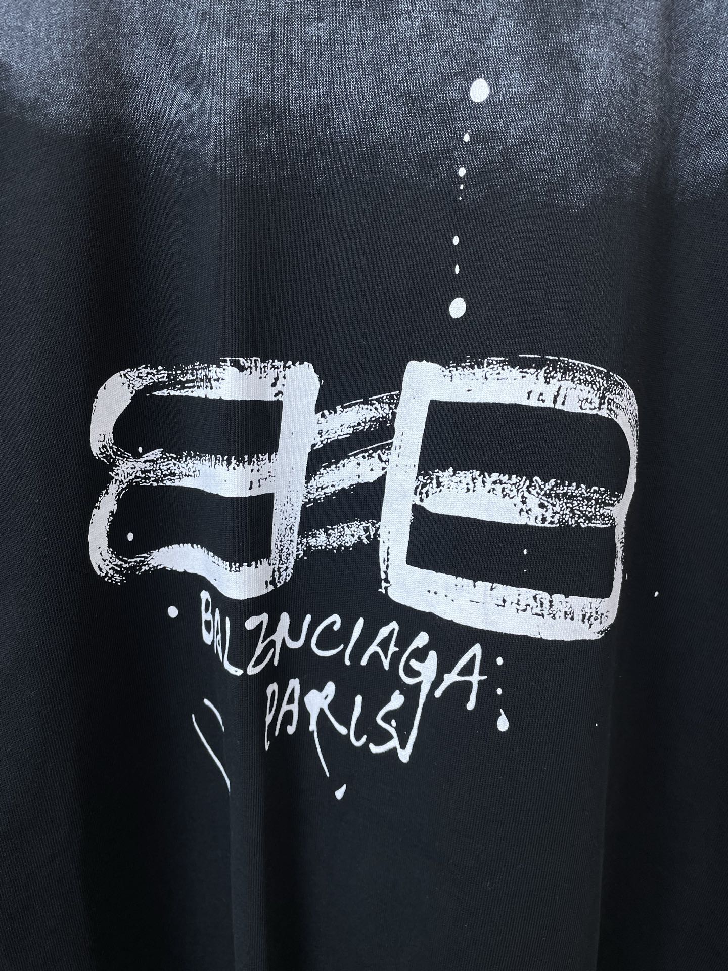 。Balenciaga巴黎世家💥砸锅卖铁都要上的新款新款男士休闲短袖 高端定制 高端版本 时尚百搭爆款⚠