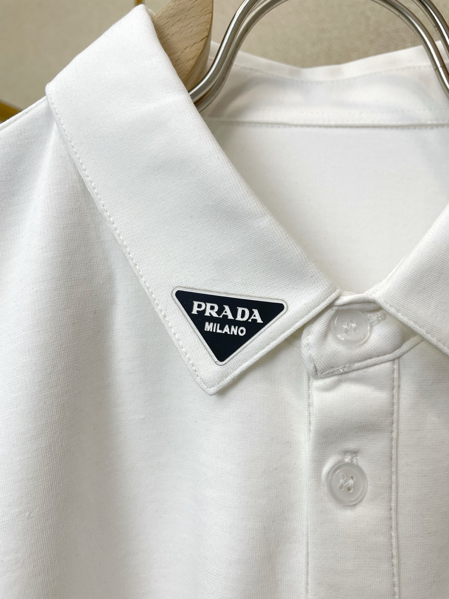 。Prada普拉达💥砸锅卖铁都要上的新款新款男士休闲Polo短袖 高端定制 高端版本 时尚百搭爆款⚠️⚠