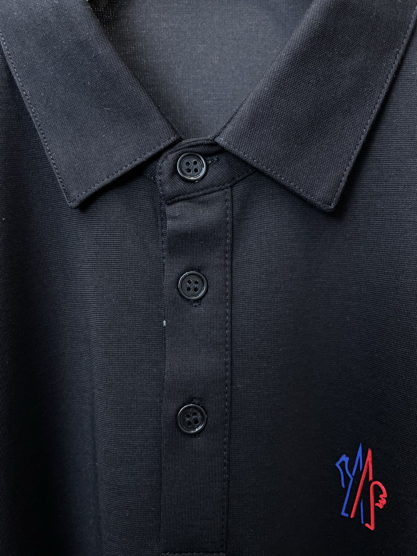 。Moncler蒙口💥砸锅卖铁都要上的新款新款男士休闲Polo短袖 高端定制 高端版本 时尚百搭爆款⚠️