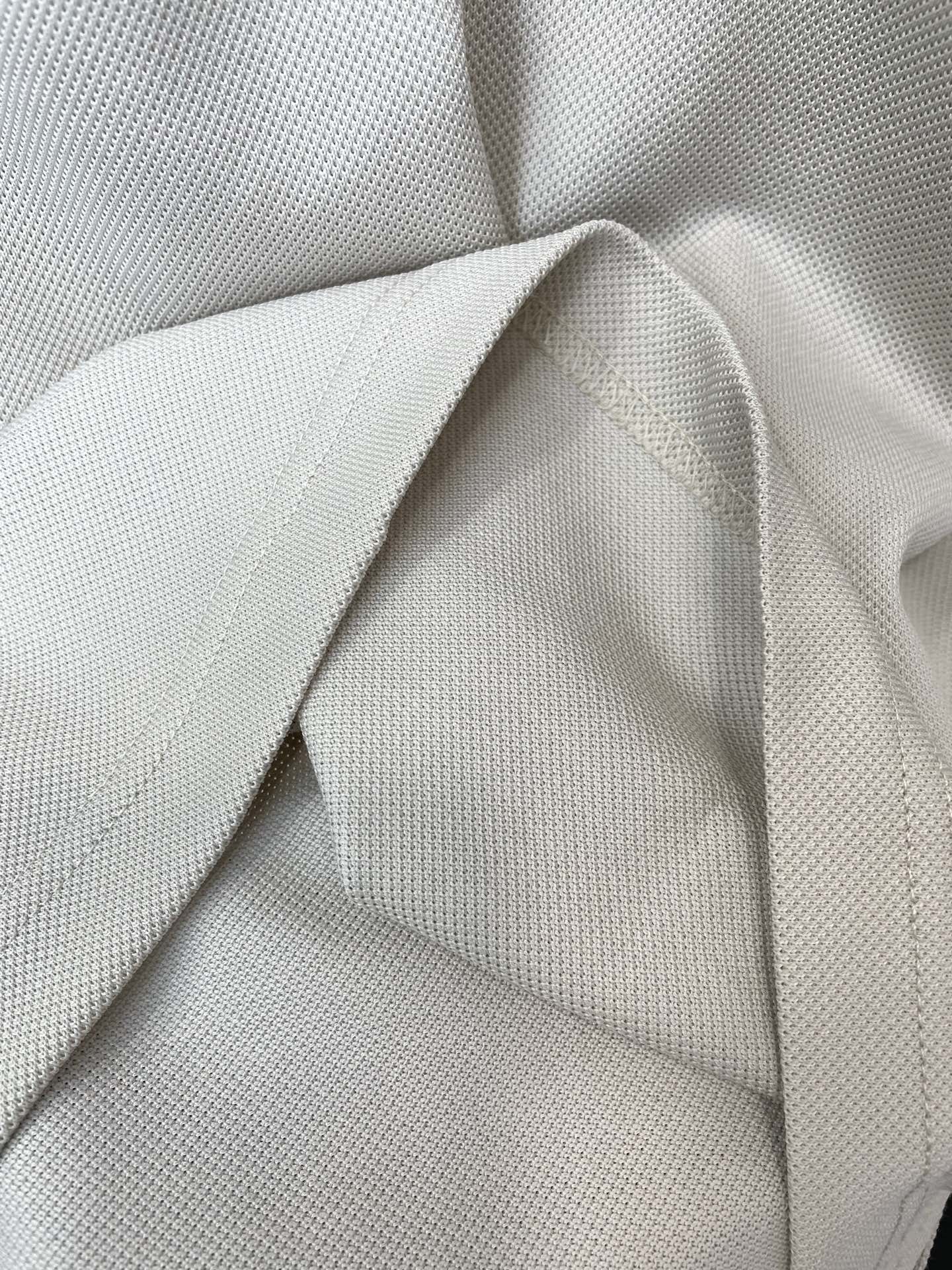 。loro Piana-loro Piana诺悠翩雅💥砸锅卖铁都要上的新款春夏新款原单男士休闲短袖。高端