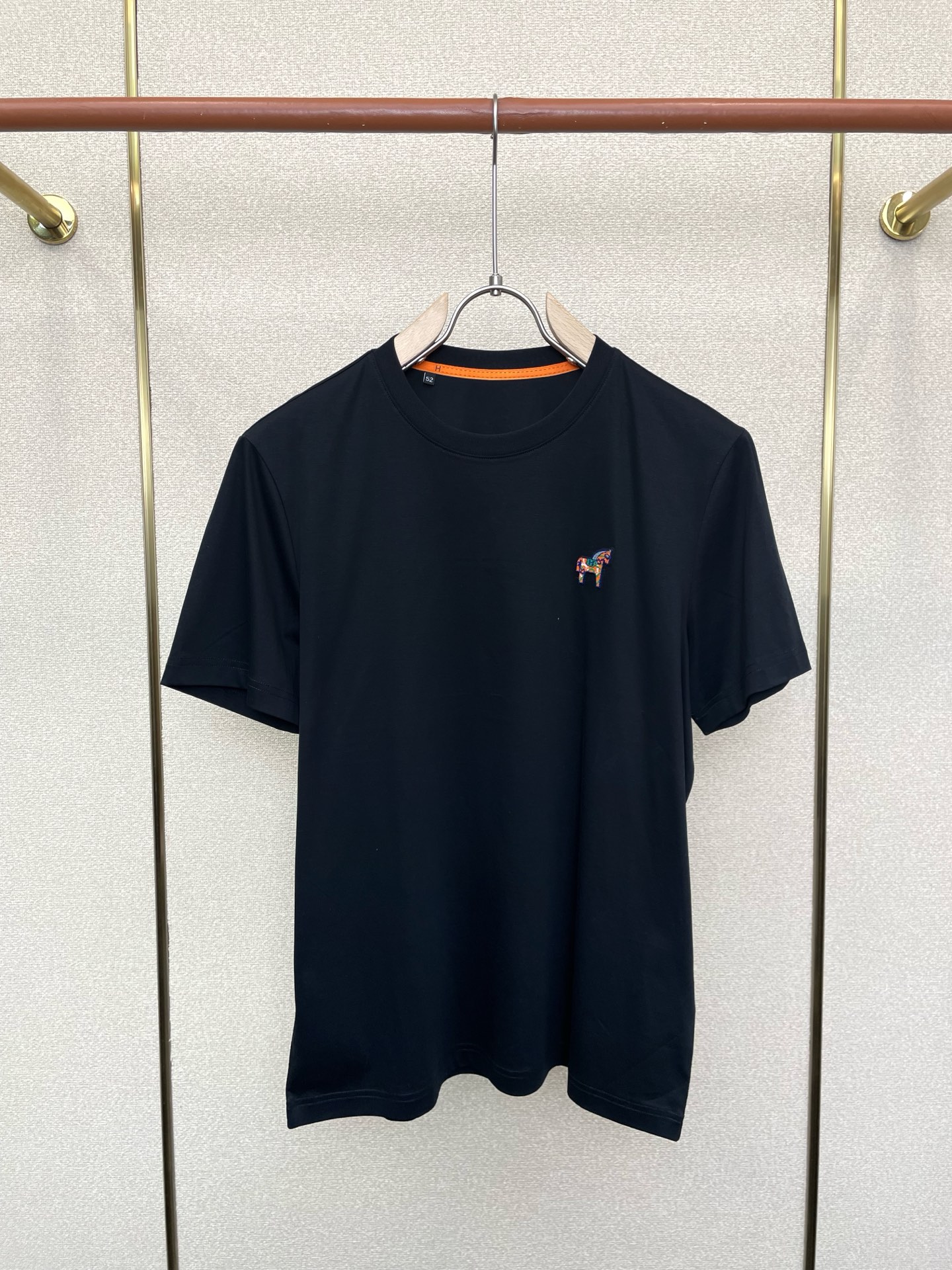 。Hermès爱马仕💥砸锅卖铁都要上的新款新款原单男士休闲短袖 高端定制 高端版本 时尚百搭爆款⚠️⚠️