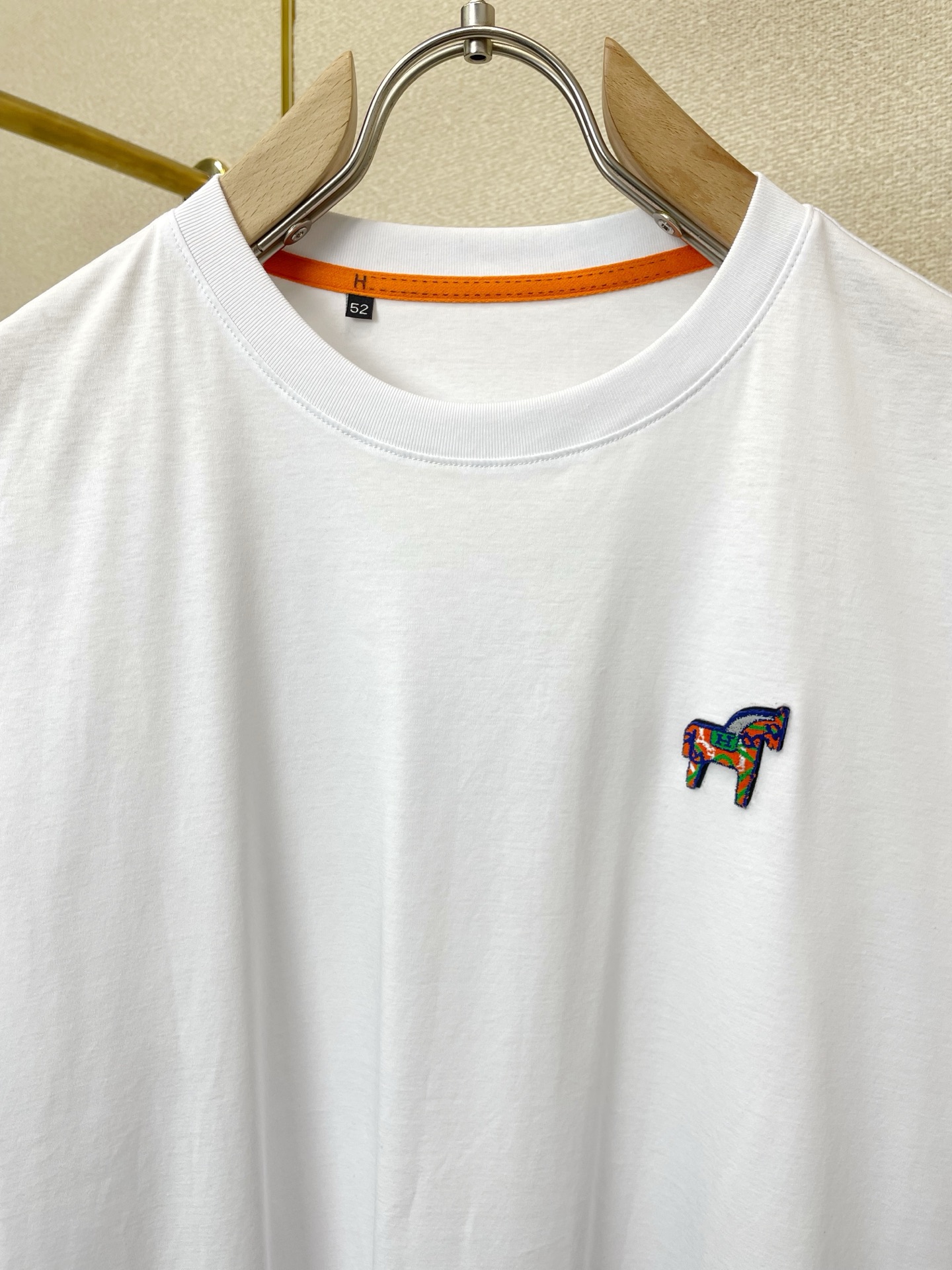 。Hermès爱马仕💥砸锅卖铁都要上的新款新款原单男士休闲短袖 高端定制 高端版本 时尚百搭爆款⚠️⚠️