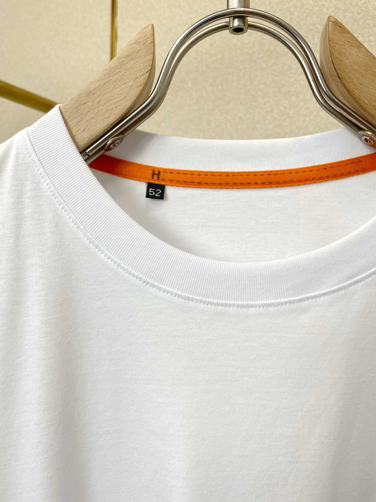 。Hermès爱马仕💥砸锅卖铁都要上的新款新款原单男士休闲短袖 高端定制 高端版本 时尚百搭爆款⚠️⚠️