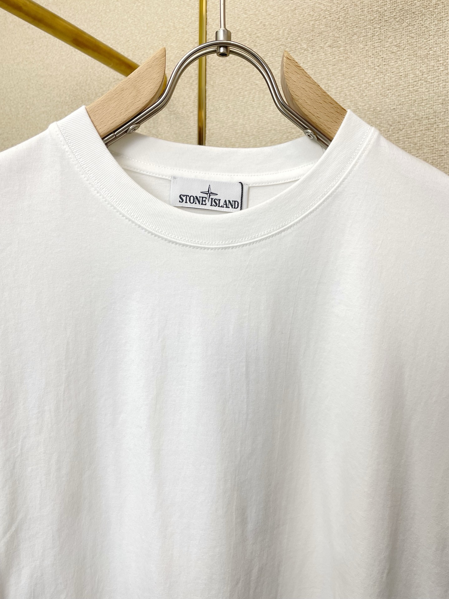 。STONE ISLAND石头岛💥砸锅卖铁都要上的新款新款原单男士休闲短袖 高端定制 高端版本 时尚百搭