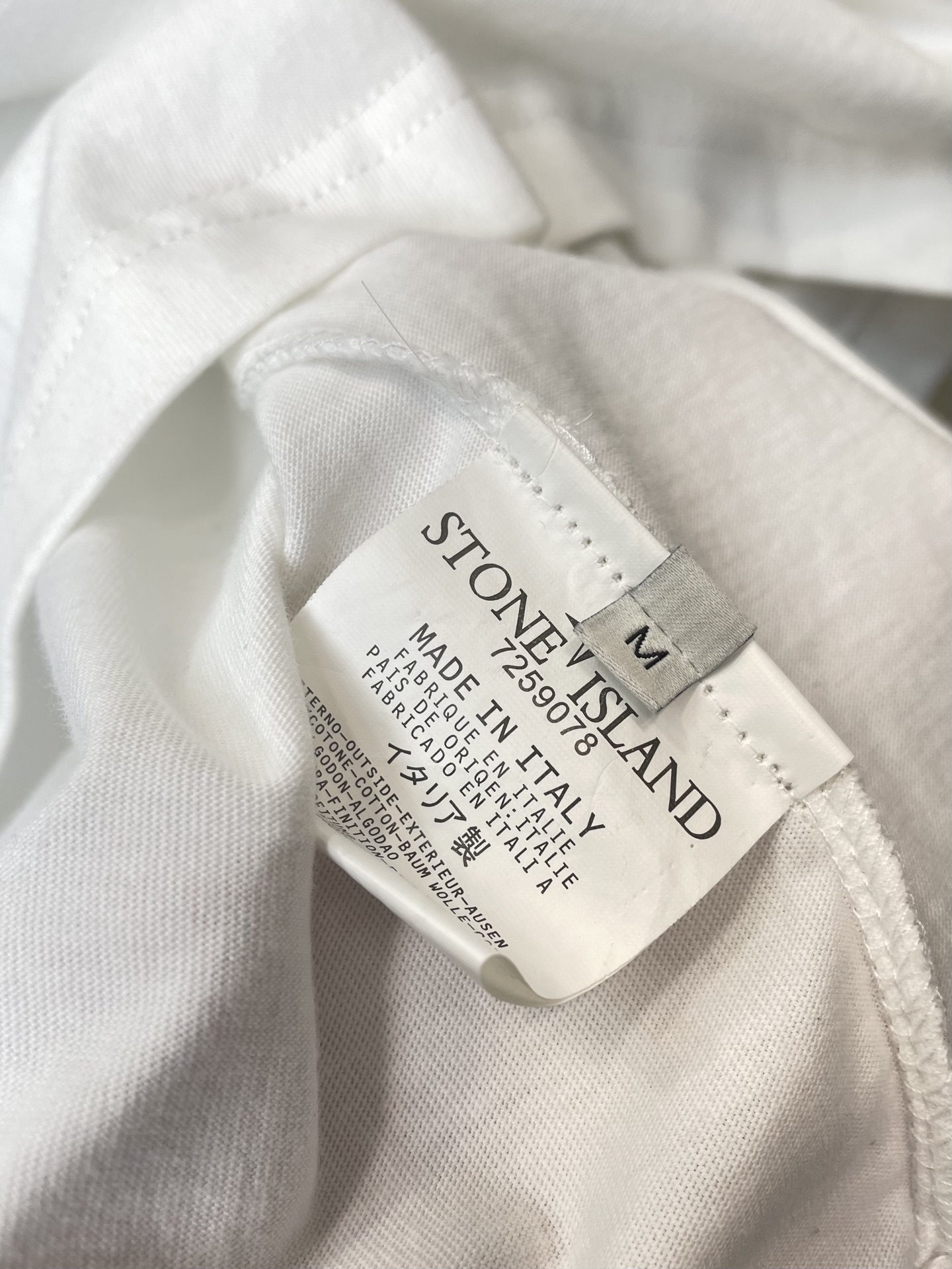 。STONE ISLAND石头岛💥砸锅卖铁都要上的新款新款原单男士休闲短袖 高端定制 高端版本 时尚百搭