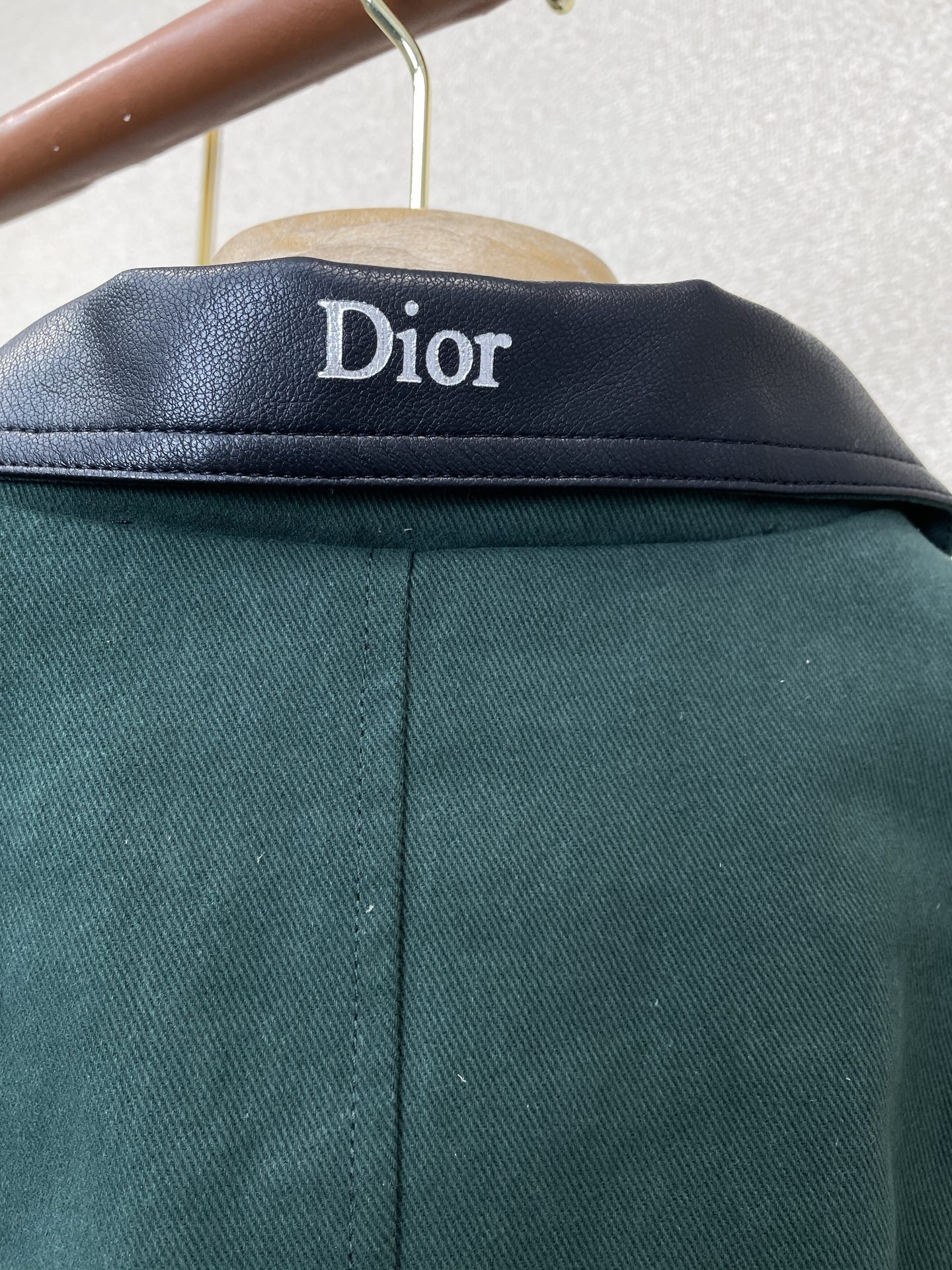 。Dior迪奥💥砸锅卖铁都要上的新款新款原单男士休闲翻领夹克 工装牛仔夹克外套 透气舒适 高端定制 高版