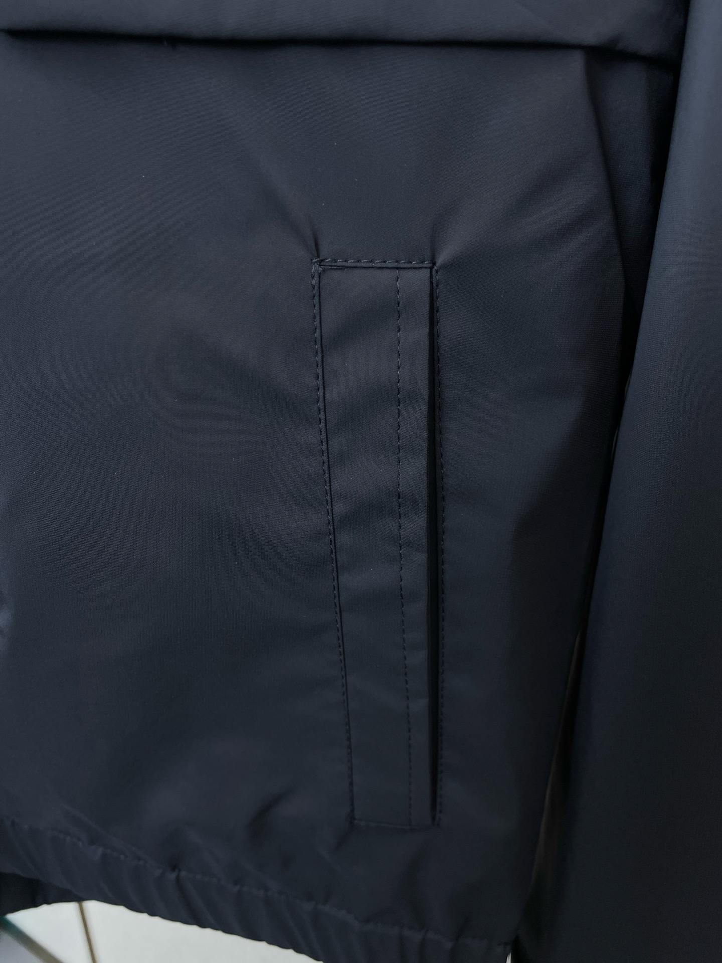 。Louis Vuitton路易威登💥砸锅卖铁都要上的新款新款原单男士休闲连帽夹克 透气舒适 高端定制 