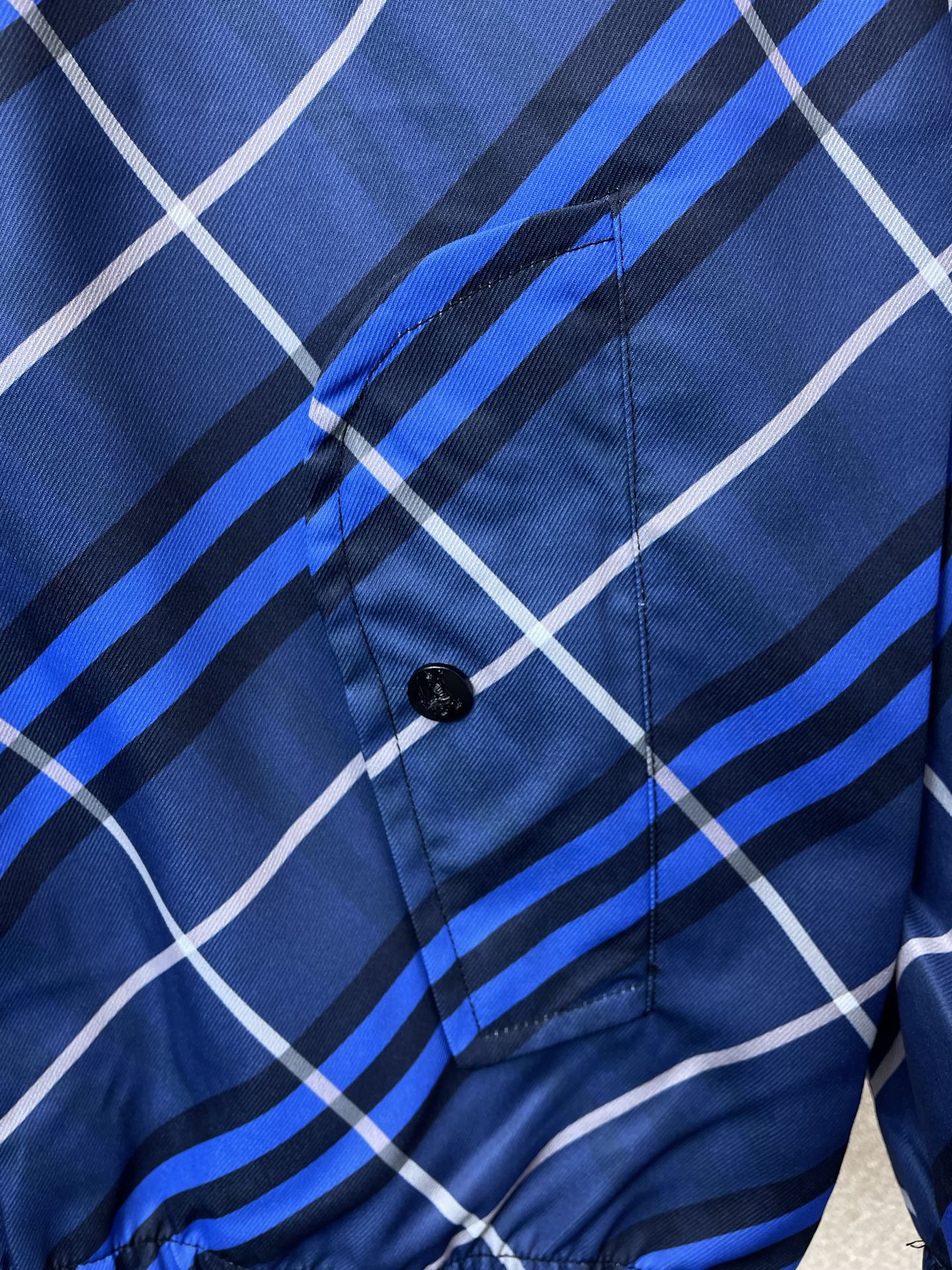 。Burberry巴宝莉💥砸锅卖铁都要上的新款新款原单男士休闲连帽夹克 透气舒适 高端定制 高版本 时尚