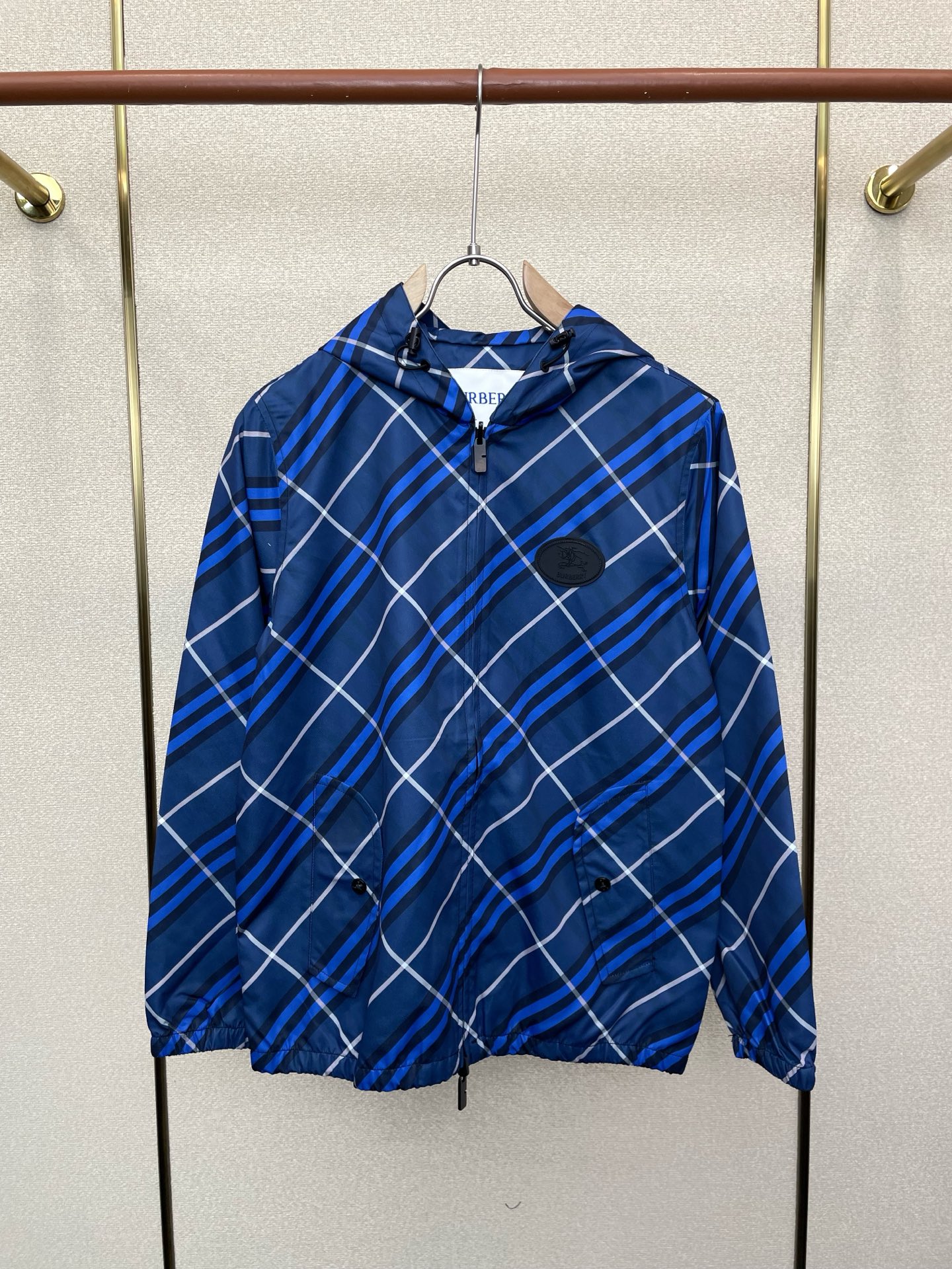 。Burberry巴宝莉💥砸锅卖铁都要上的新款新款原单男士休闲连帽夹克 透气舒适 高端定制 高版本 时尚