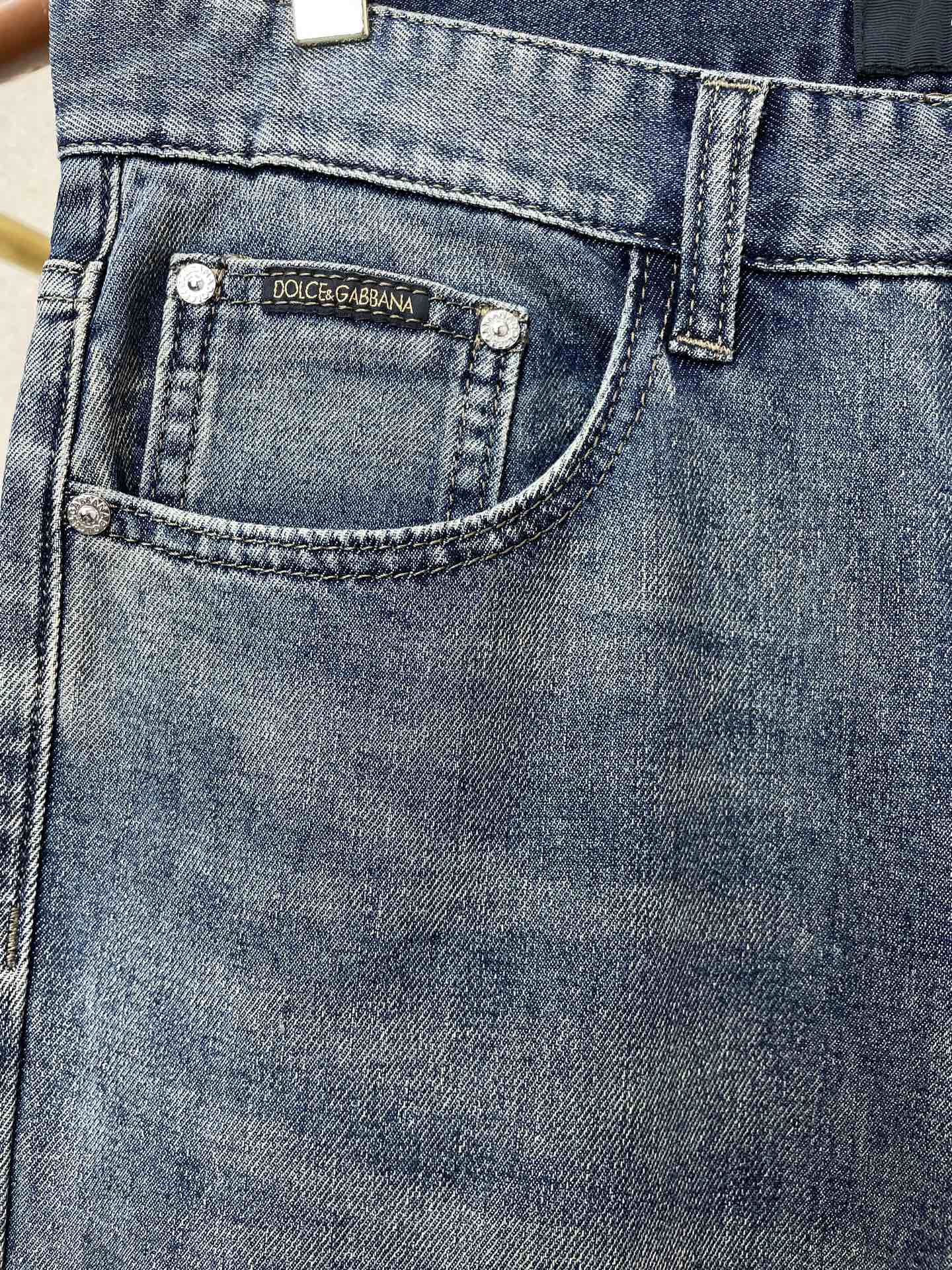 。Dolce&Gabbana杜嘉班纳💥砸锅卖铁都要上的新款新款牛仔裤👖高端版本！专柜定制面料 透气舒适度