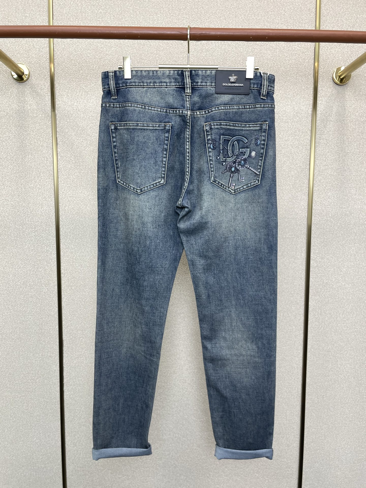 。Dolce&Gabbana杜嘉班纳💥砸锅卖铁都要上的新款新款牛仔裤👖高端版本！专柜定制面料 透气舒适度