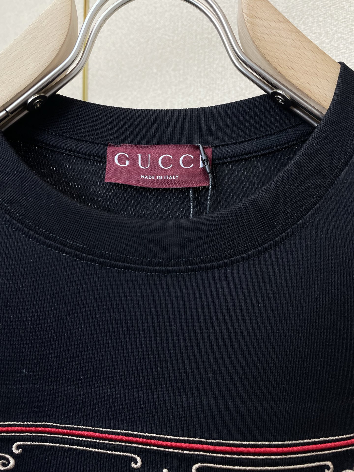 。Gucci古驰💥独家专供新款原单男士休闲短袖 高端定制 高端版本 时尚百搭爆款⚠️⚠️✨✨进口面料 手