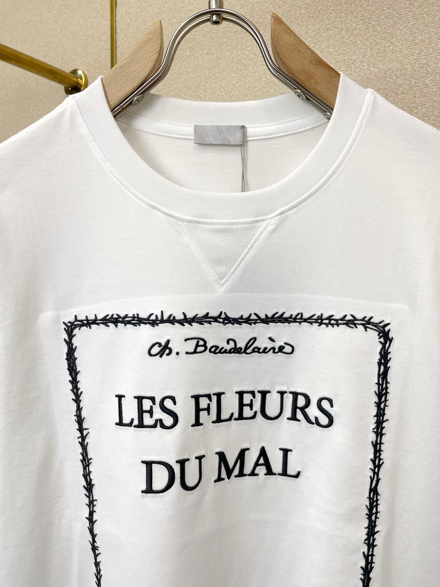 。Dior迪奥💥砸锅卖铁都要上的新款新款原单男士休闲短袖 高端定制 高端版本 时尚百搭爆款⚠️⚠️✨✨进