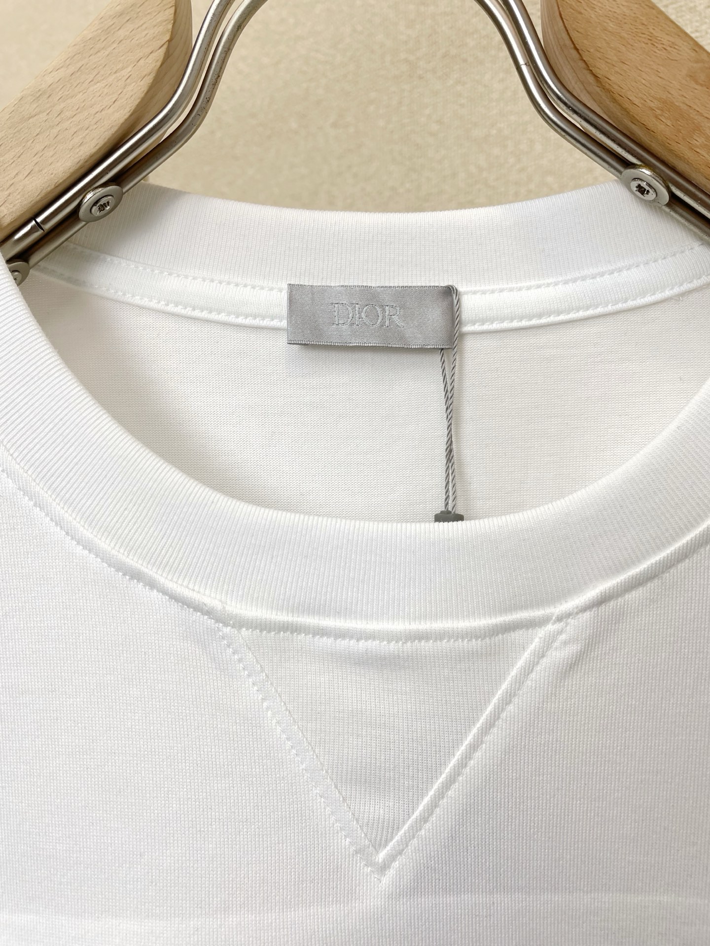 。Dior迪奥💥砸锅卖铁都要上的新款新款原单男士休闲短袖 高端定制 高端版本 时尚百搭爆款⚠️⚠️✨✨进