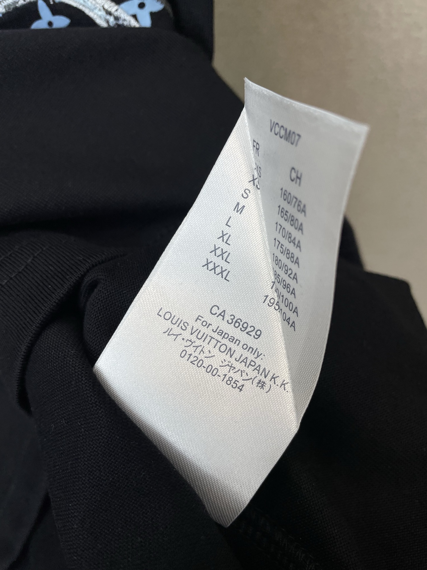 。Louis Vuitton路易威登💥砸锅卖铁都要上的新款新款原单男士休闲短袖 高端定制 高端版本 时尚