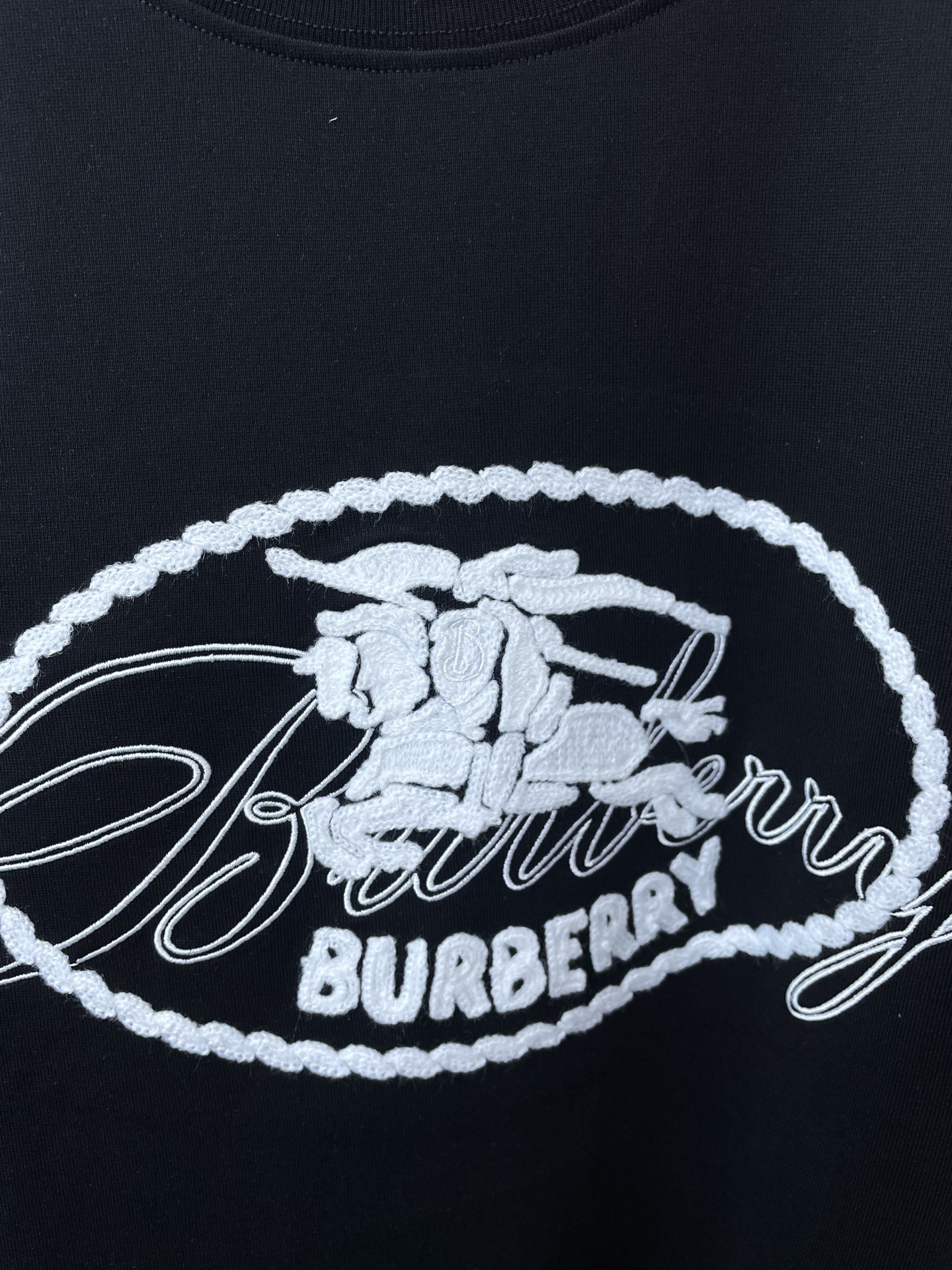 。Burberry巴宝莉💥砸锅卖铁都要上的新款新款原单男士休闲短袖 高端定制 高端版本 时尚百搭爆款⚠️