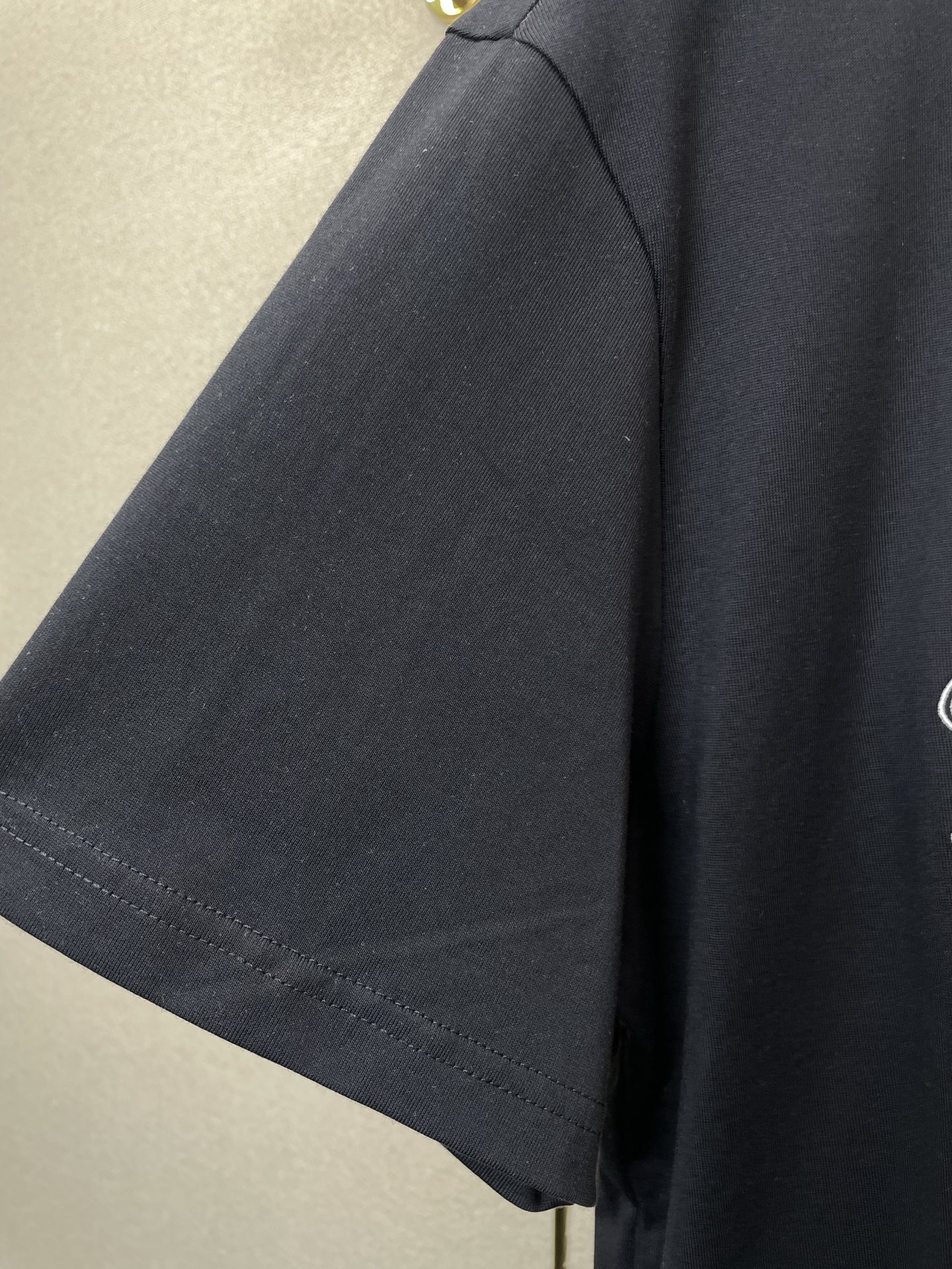 。Burberry巴宝莉💥砸锅卖铁都要上的新款新款原单男士休闲短袖 高端定制 高端版本 时尚百搭爆款⚠️