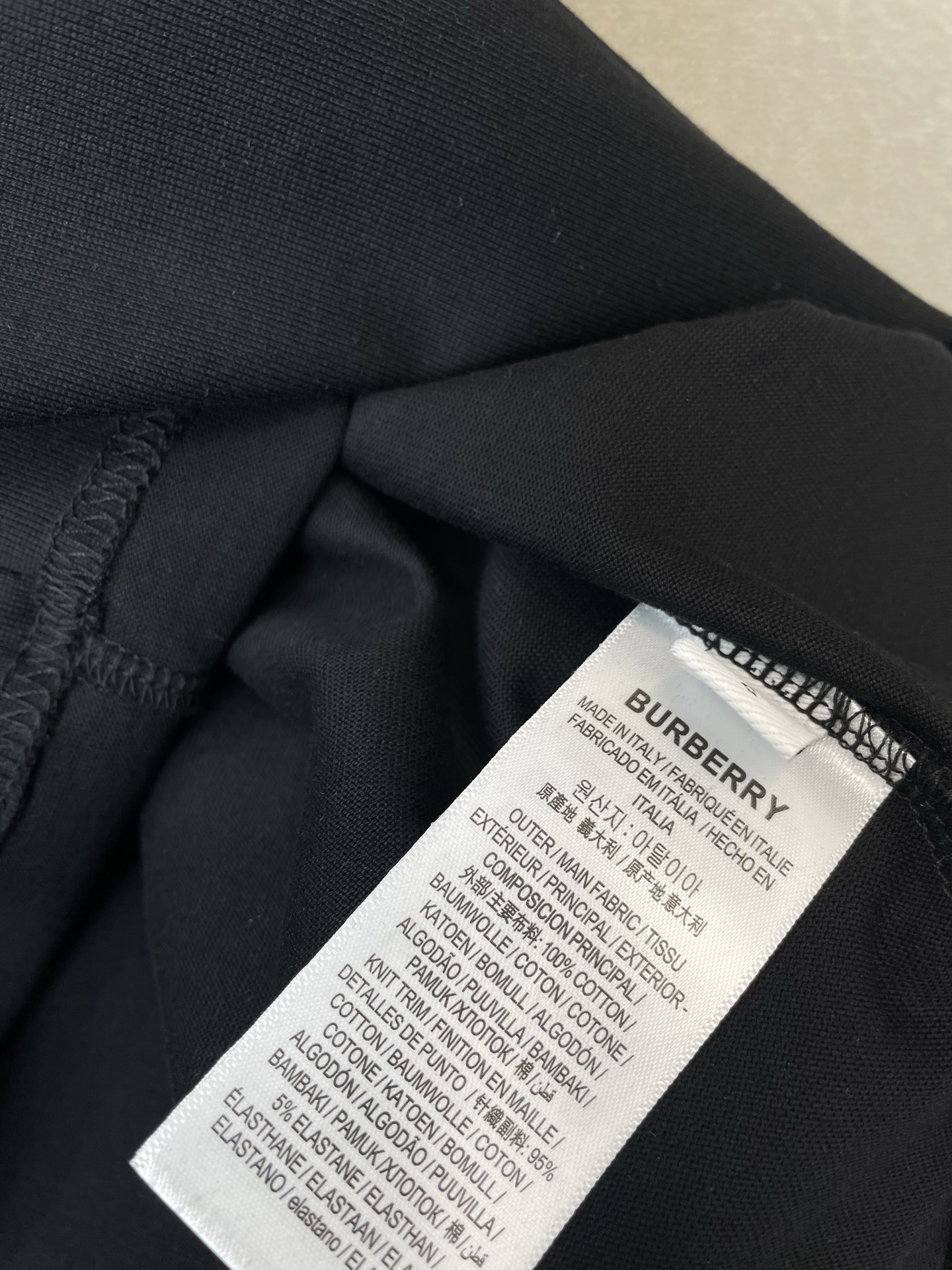 。Burberry巴宝莉💥砸锅卖铁都要上的新款新款原单男士休闲短袖 高端定制 高端版本 时尚百搭爆款⚠️