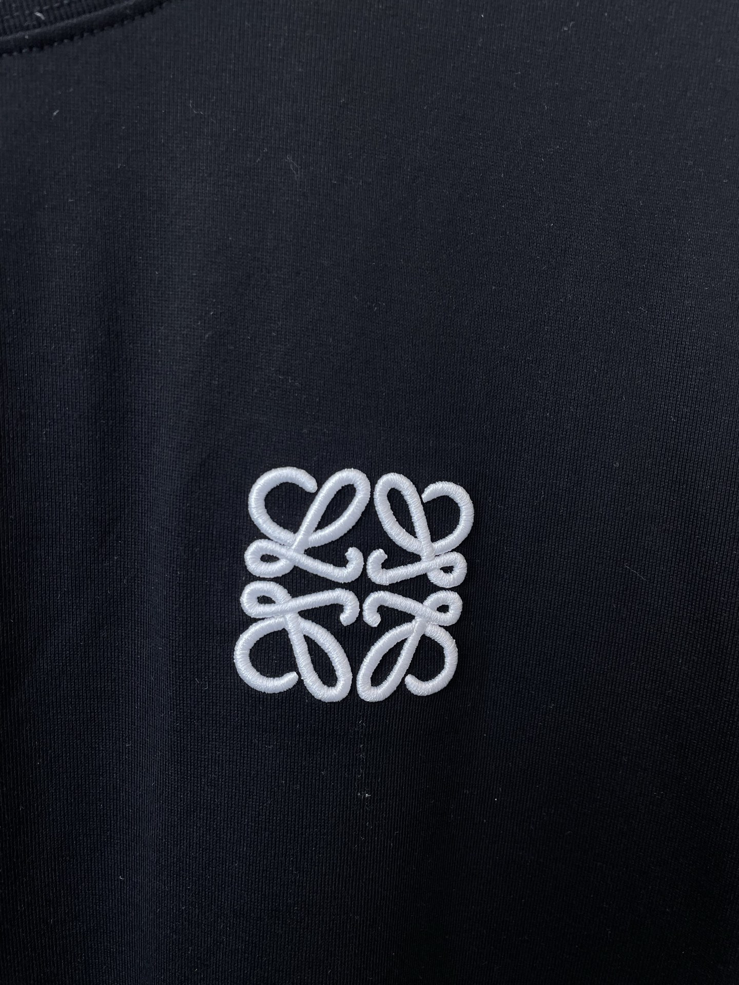 。LOEWE罗意威💥砸锅卖铁都要上的新款新款原单男士休闲短袖 高端定制 高端版本 时尚百搭爆款⚠️⚠️✨