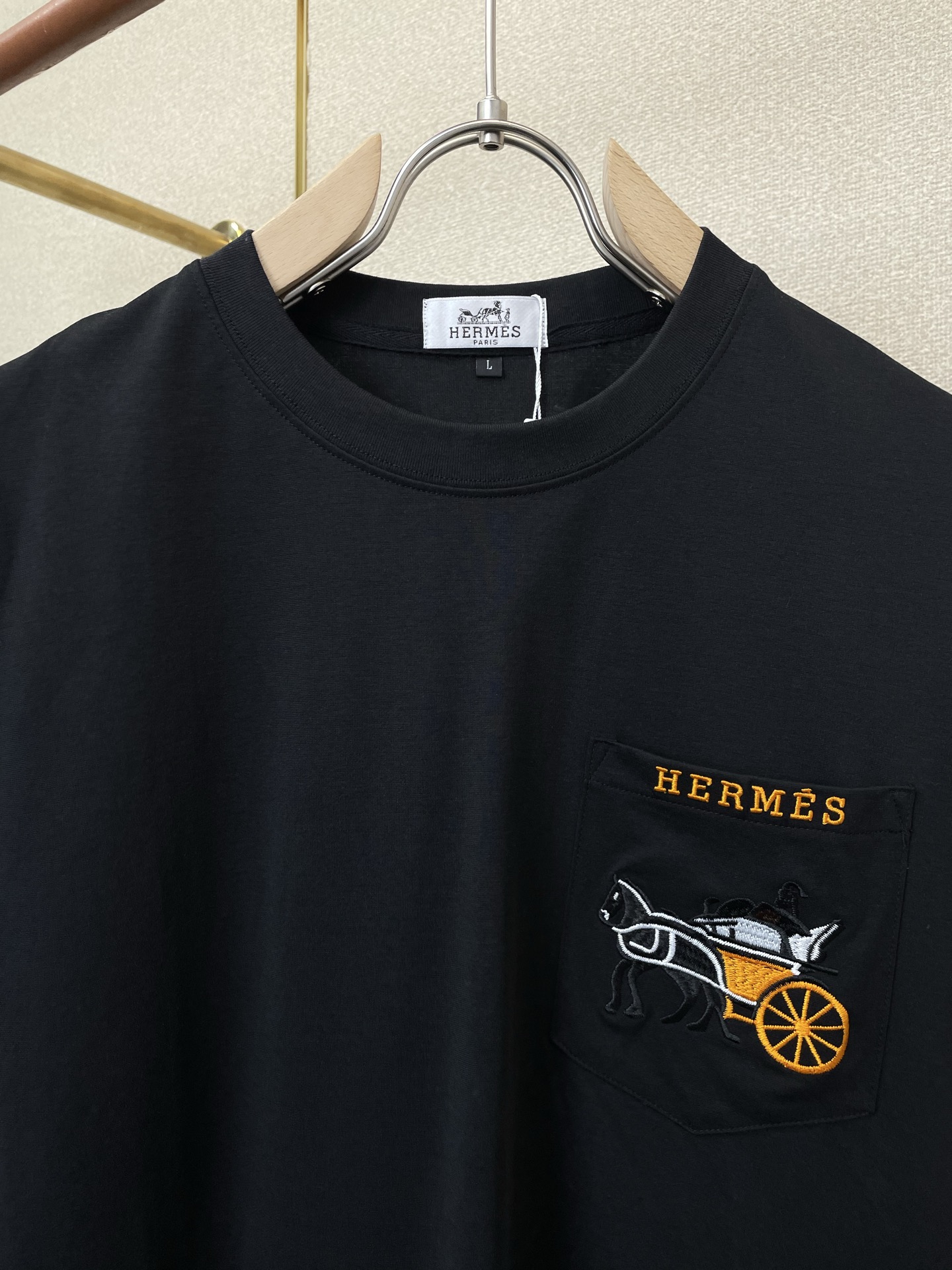 。Hermès爱马仕💥独家专供新款原单男士休闲短袖 高端定制 高端版本 时尚百搭爆款⚠️⚠️✨✨进口面料