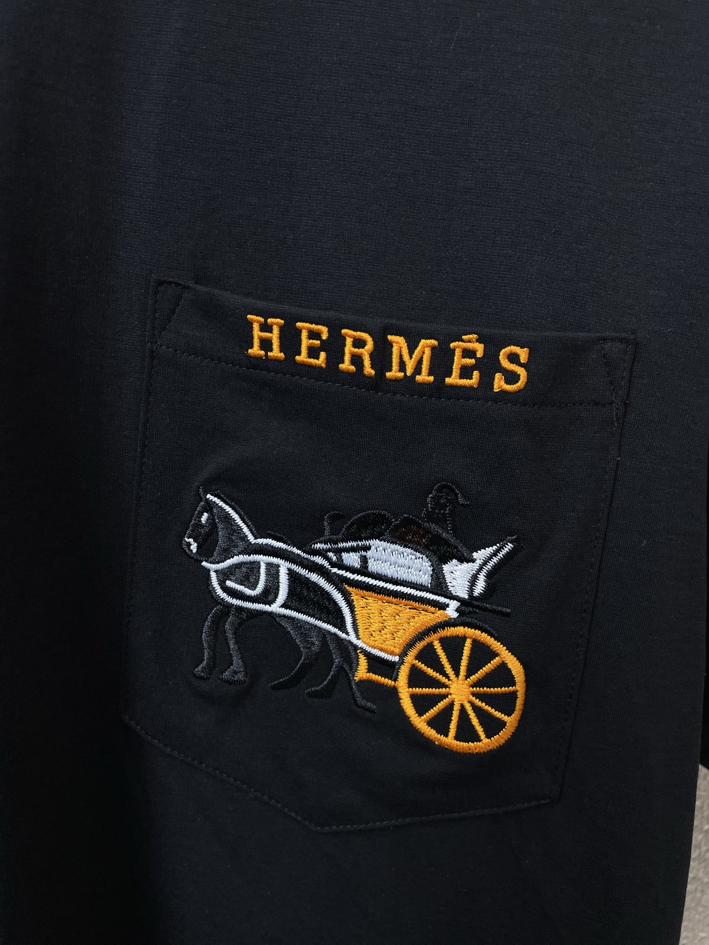 。Hermès爱马仕💥独家专供新款原单男士休闲短袖 高端定制 高端版本 时尚百搭爆款⚠️⚠️✨✨进口面料