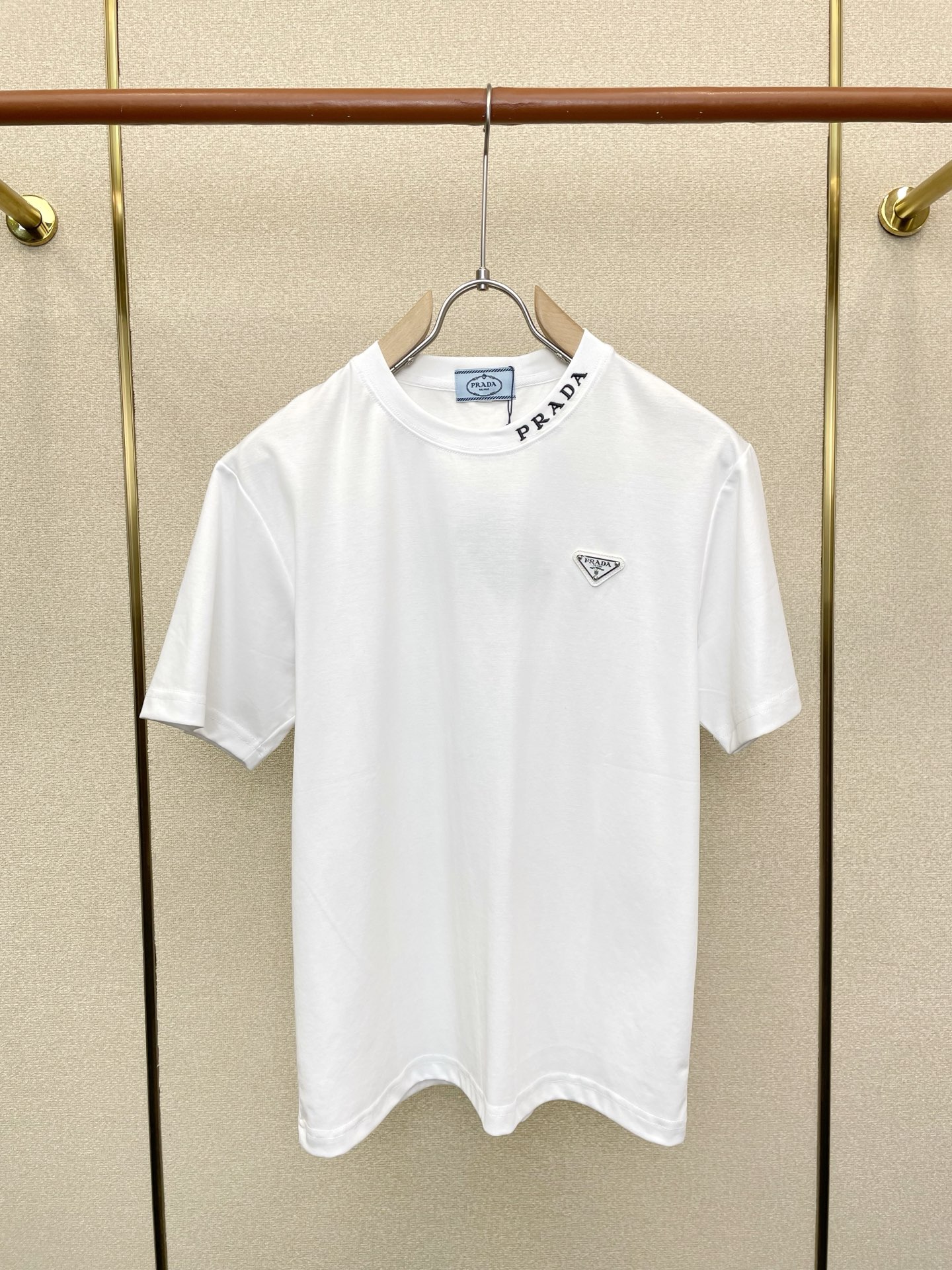 。Prada普拉达💥砸锅卖铁都要上的新款新款原单男士休闲短袖 高端定制 高端版本 时尚百搭爆款⚠️⚠️✨
