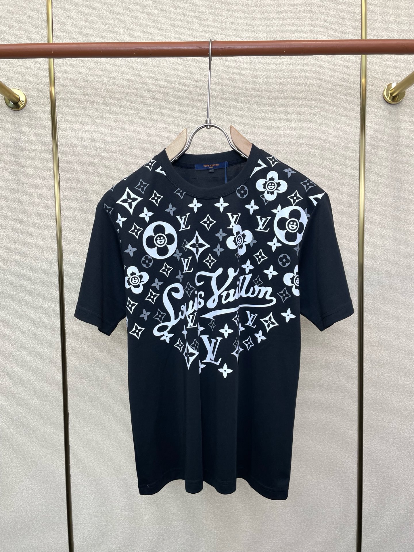 。Louis Vuitton路易威登💥独家专供新款原单男士休闲短袖 高端定制 高端版本 时尚百搭爆款⚠️