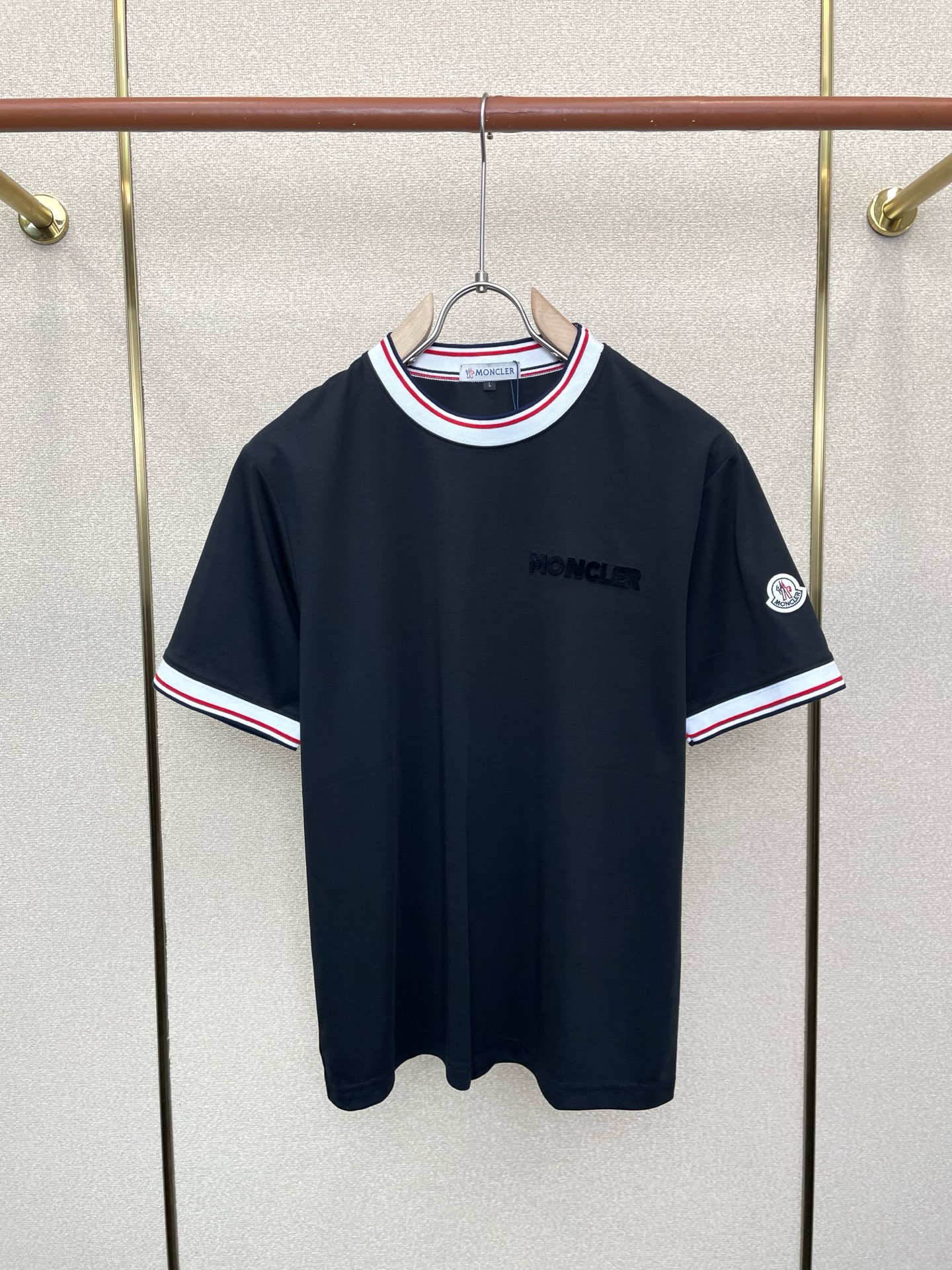 。Moncler蒙口💥独家专供新款原单男士休闲短袖 高端定制 高端版本 时尚百搭爆款⚠️⚠️✨✨进口面料