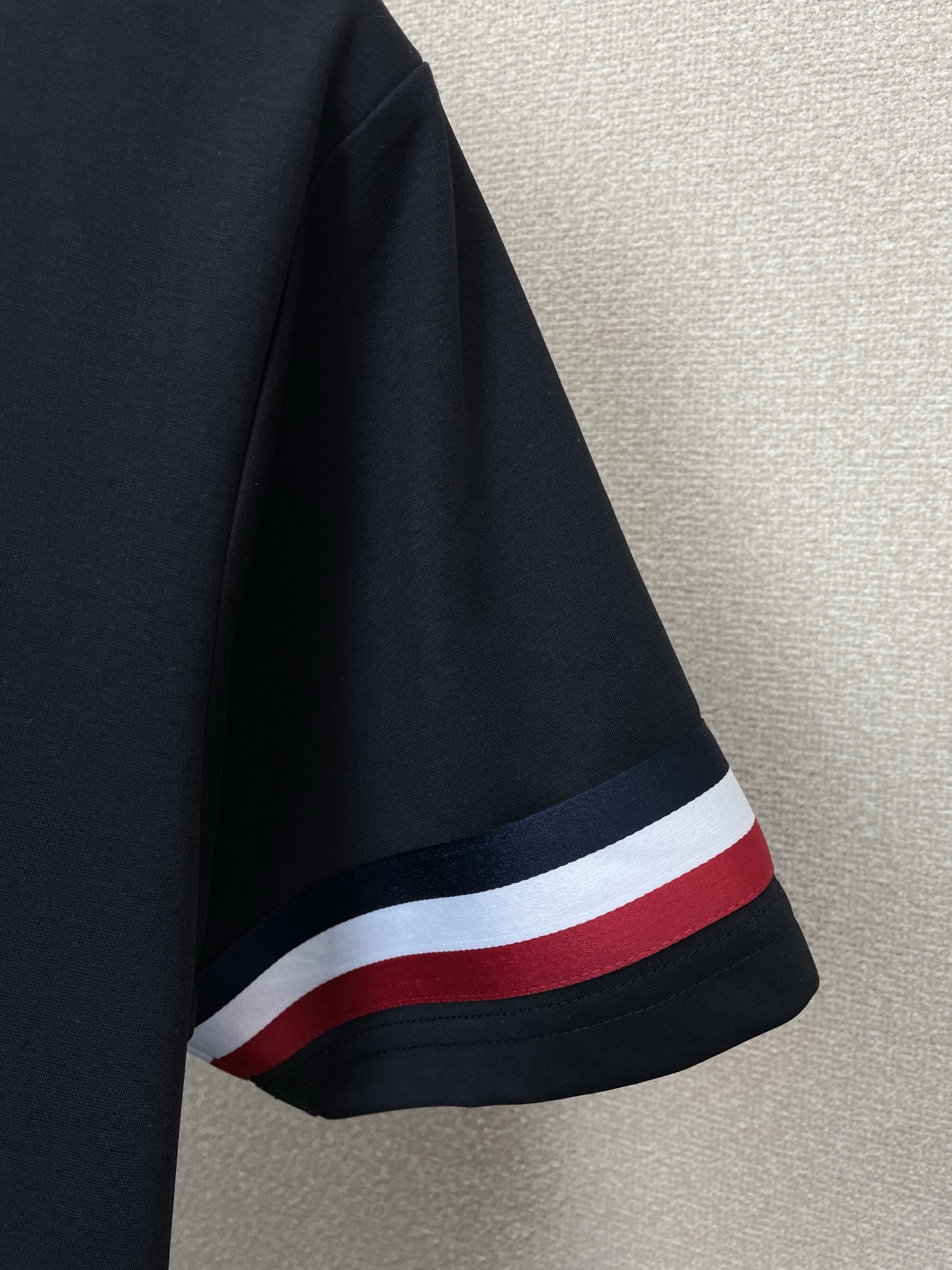 。Moncler蒙口💥砸锅卖铁都要上的新款新款原单男士休闲短袖 高端定制 高端版本 时尚百搭爆款⚠️⚠️