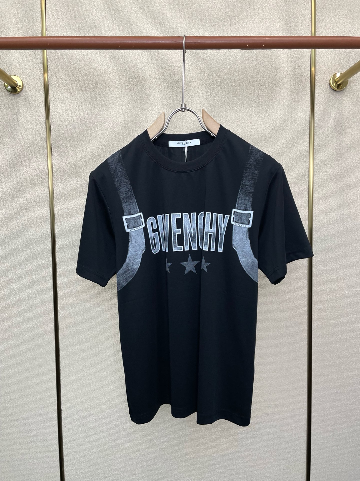 。Givenchy纪梵希💥砸锅卖铁都要上的新款新款原单男士休闲短袖 高端定制 高端版本 时尚百搭爆款⚠️