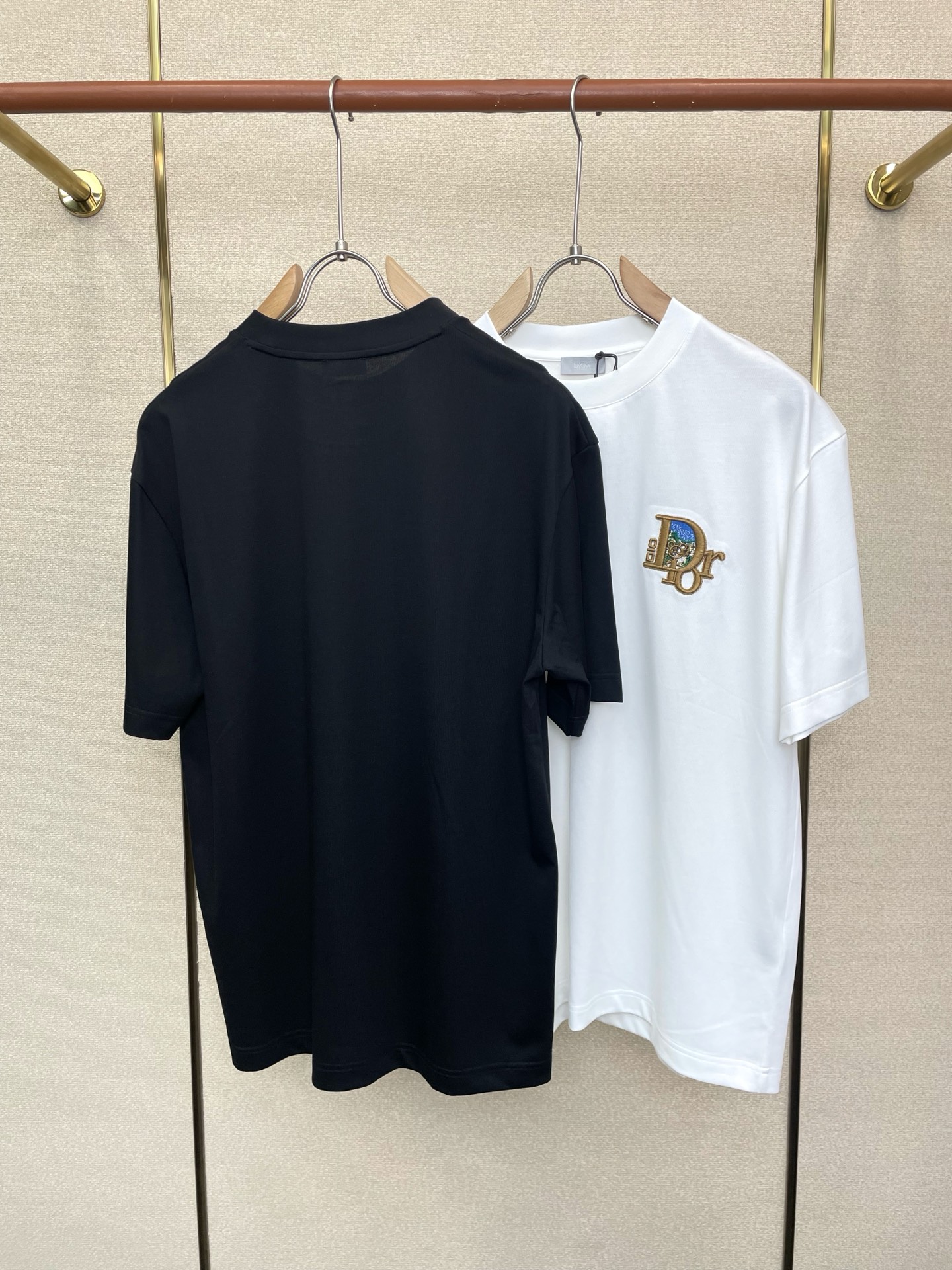 。Dior迪奥💥独家专供新款原单男士休闲短袖 高端定制 高端版本 时尚百搭爆款⚠️⚠️✨✨进口面料 手感