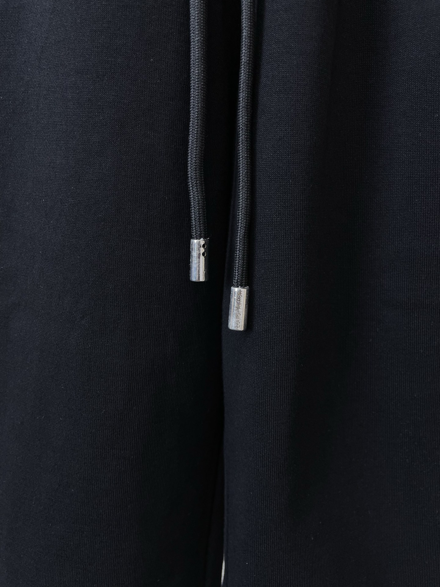 /套。Louis Vuitton路易威登💥砸锅卖铁都要上的新款新款专柜同款短袖套装，高级感满满！细节精致