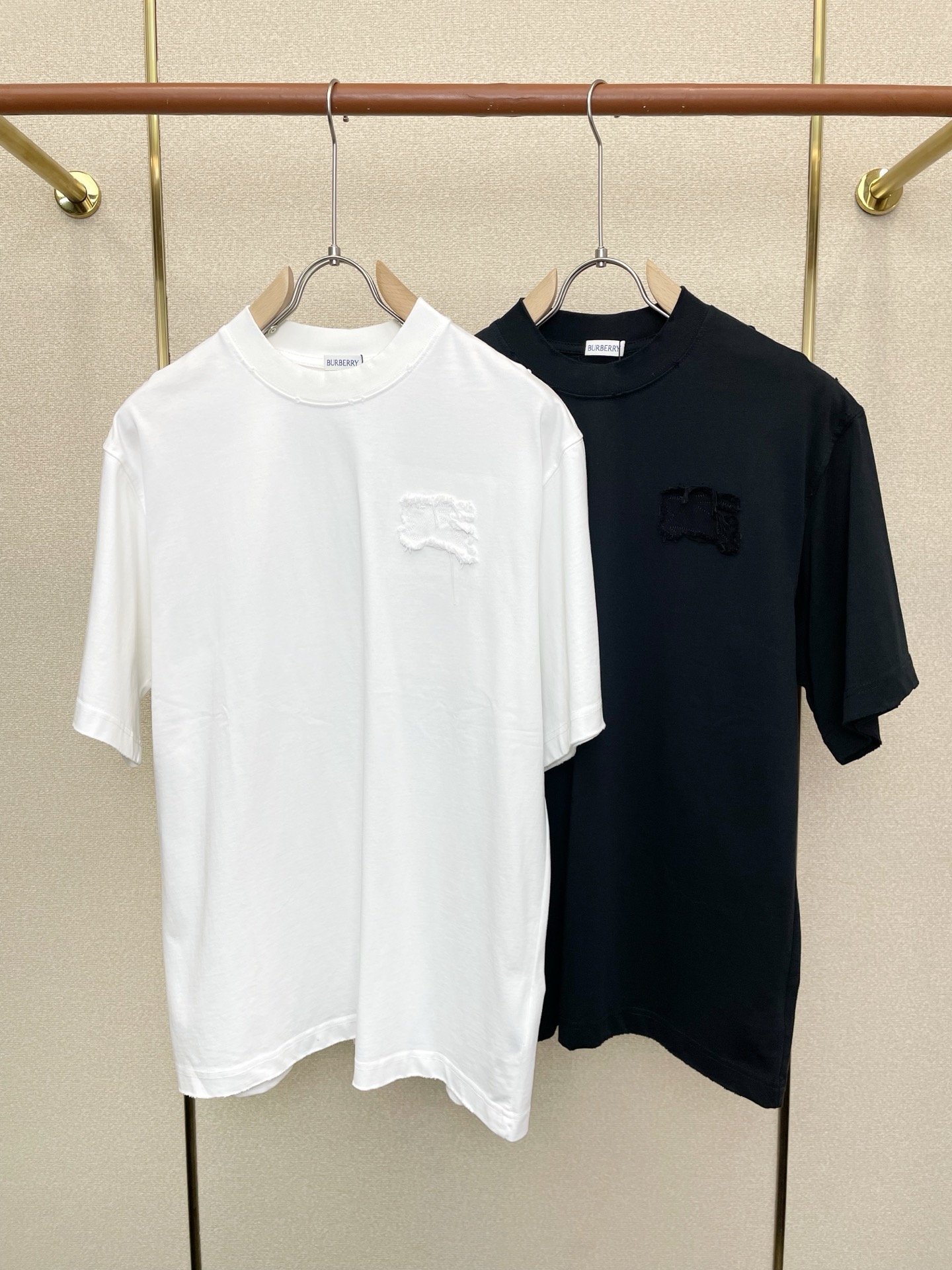。Burberry巴宝莉💥独家专供新款原单男士休闲短袖 高端定制 高端版本 时尚百搭爆款⚠️⚠️✨✨进口
