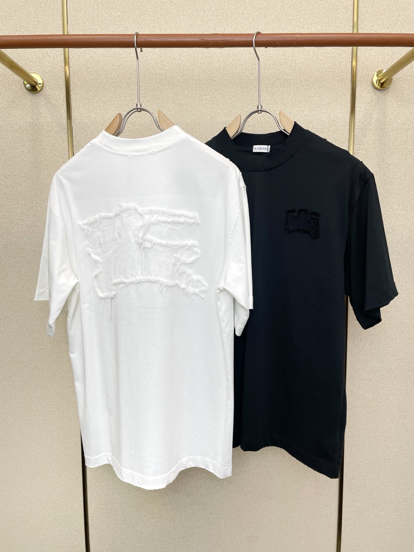 。Burberry巴宝莉💥独家专供新款原单男士休闲短袖 高端定制 高端版本 时尚百搭爆款⚠️⚠️✨✨进口