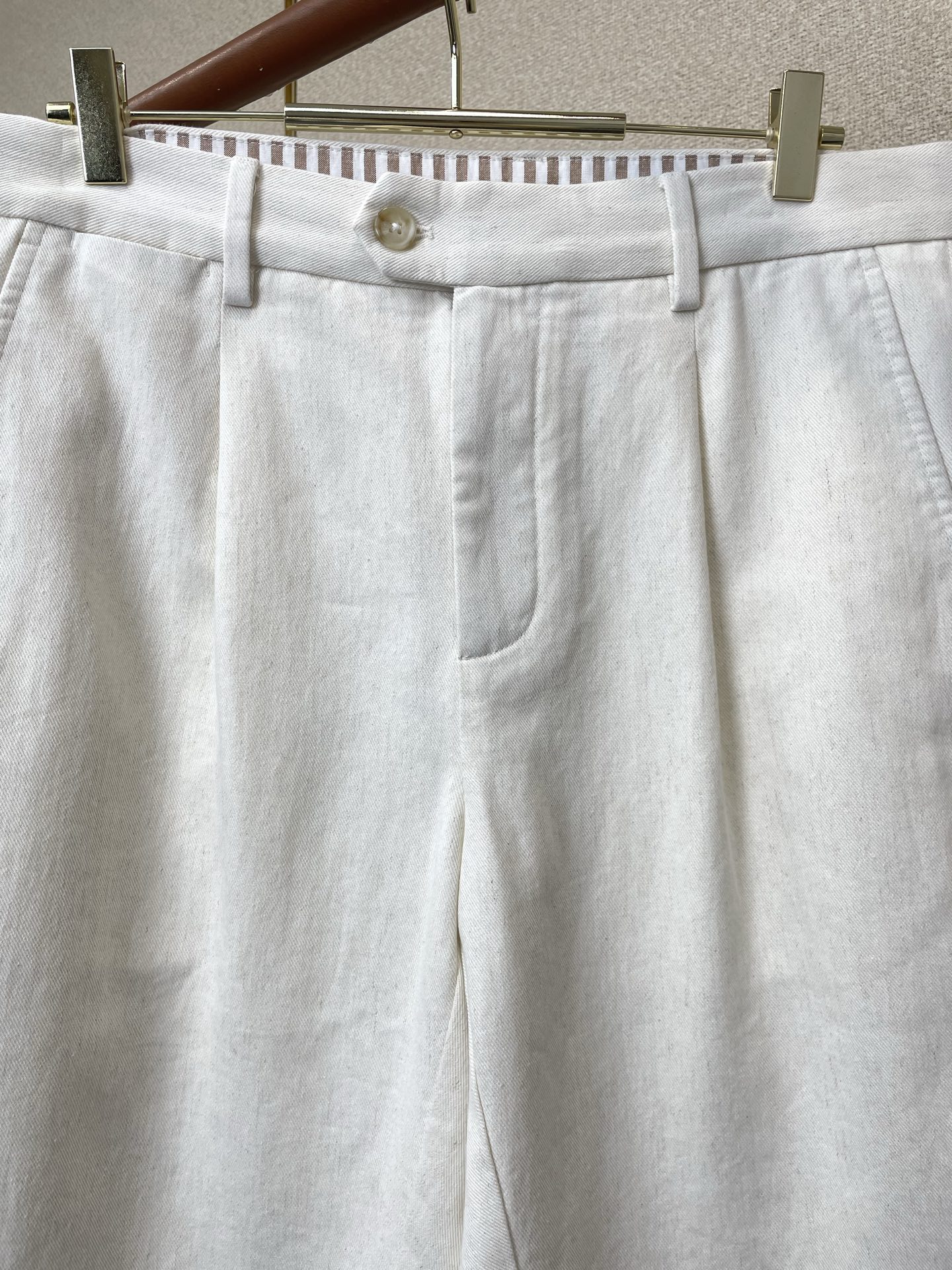 。loro Piana-loro Piana诺悠翩雅🩳独家专供新款 短裤高端版本！专柜定制面料 透气舒适