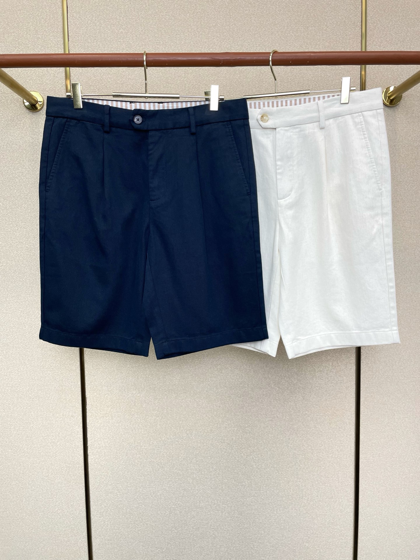 。loro Piana-loro Piana诺悠翩雅🩳独家专供新款 短裤高端版本！专柜定制面料 透气舒适