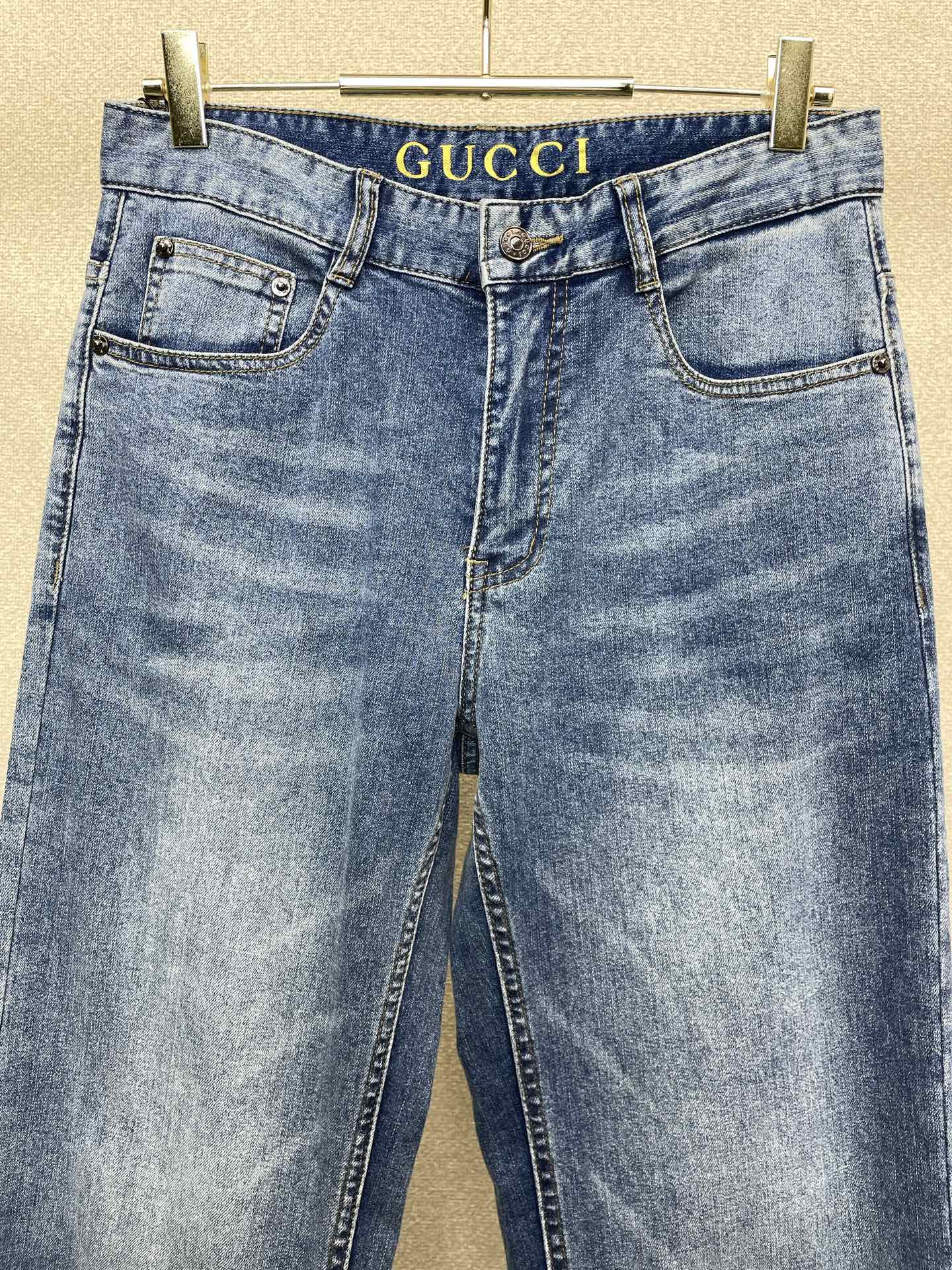 。Gucci古驰💥独家专供新款牛仔阔腿裤👖高端版本！专柜定制面料 透气舒适度高，细节无可挑剔，品牌元素设