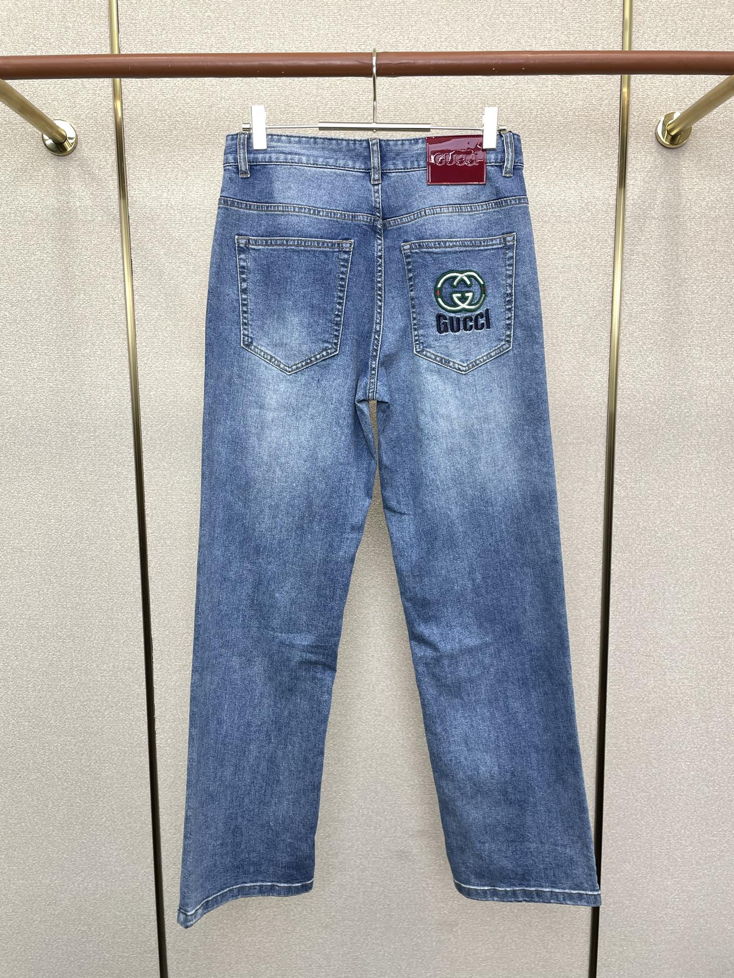 。Gucci古驰💥独家专供新款牛仔阔腿裤👖高端版本！专柜定制面料 透气舒适度高，细节无可挑剔，品牌元素设