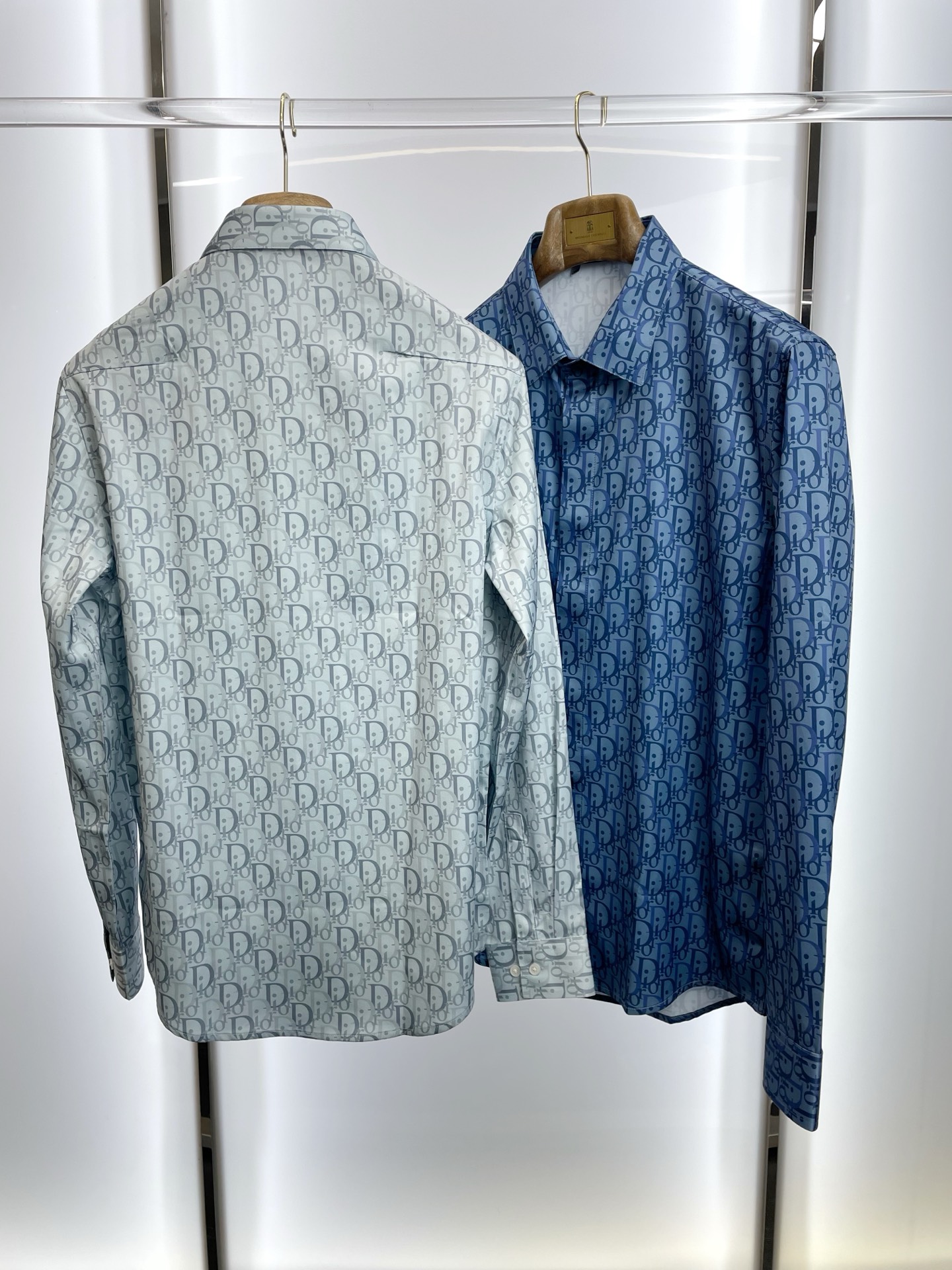。Dior迪奥💥砸锅卖铁都要上的新款新款男士休闲衬衫 高端定制 高端版本 时尚百搭爆款⚠️⚠️✨✨进口面