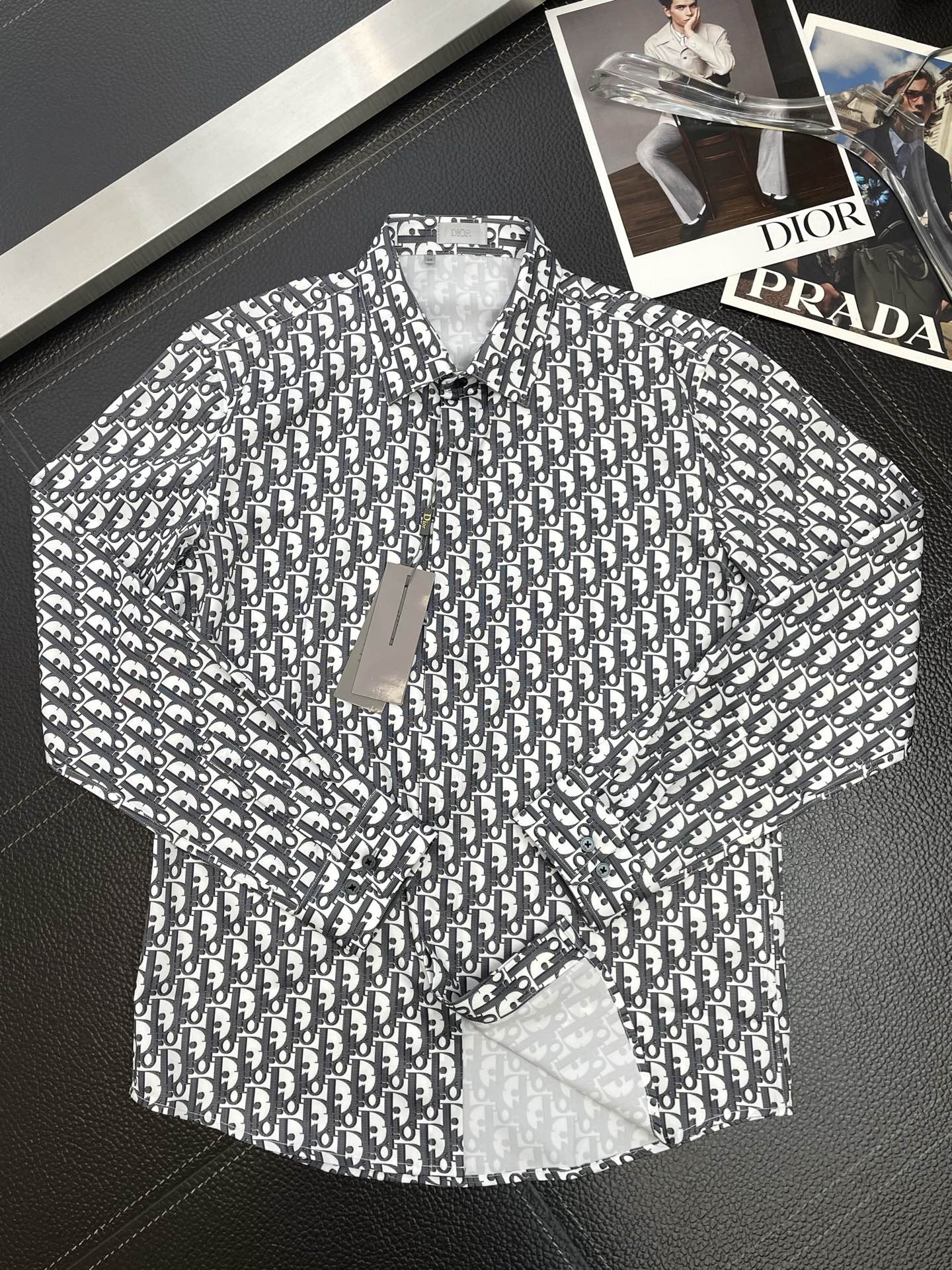 。Dior迪奥💥砸锅卖铁都要上的新款新款男士休闲衬衫 高端定制 高端版本 时尚百搭爆款⚠️⚠️✨✨进口面