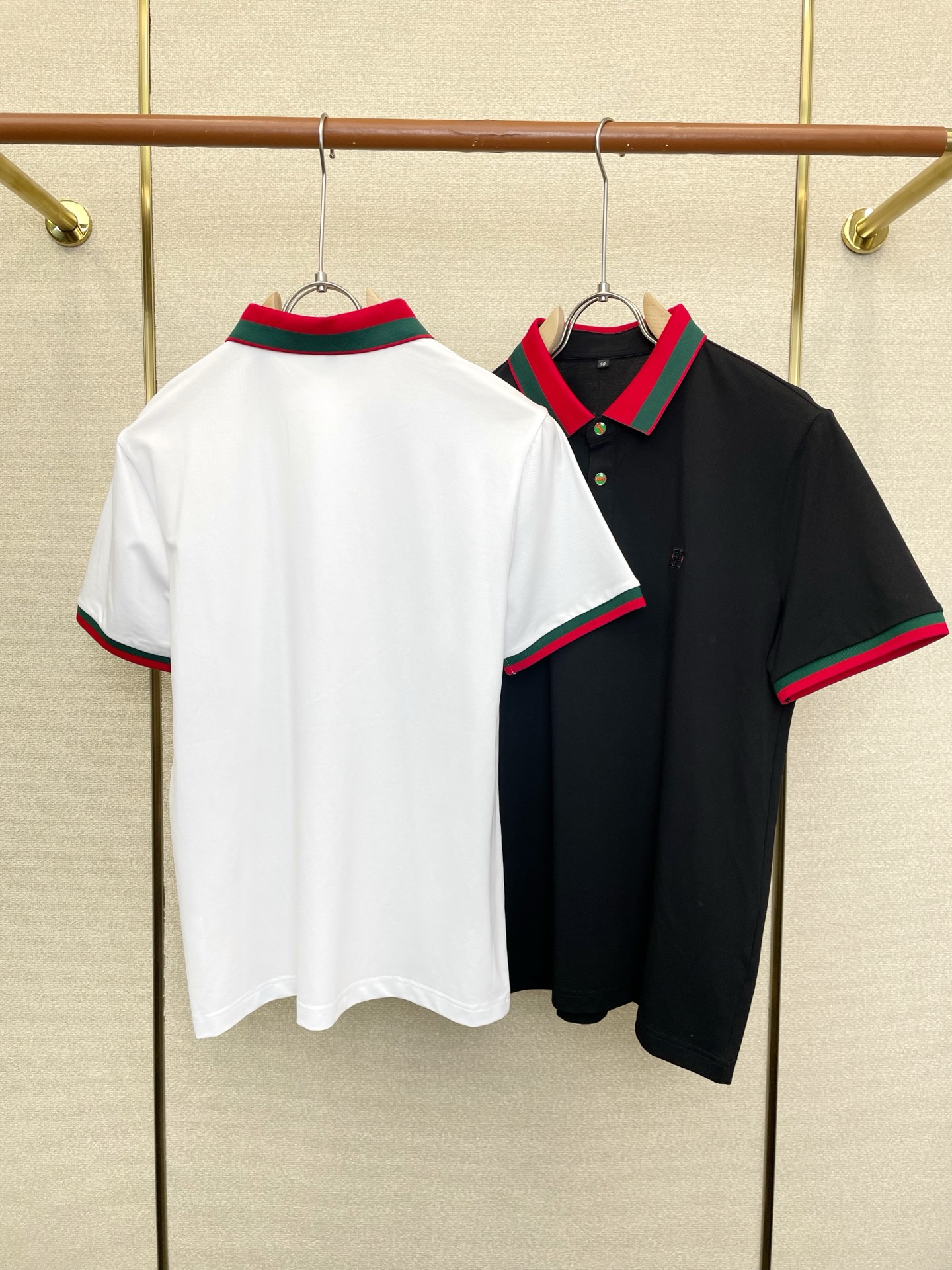 。Gucci古驰💥砸锅卖铁都要上的新款新款原单男士休闲短袖 高端定制 高端版本 时尚百搭爆款⚠️⚠️✨✨